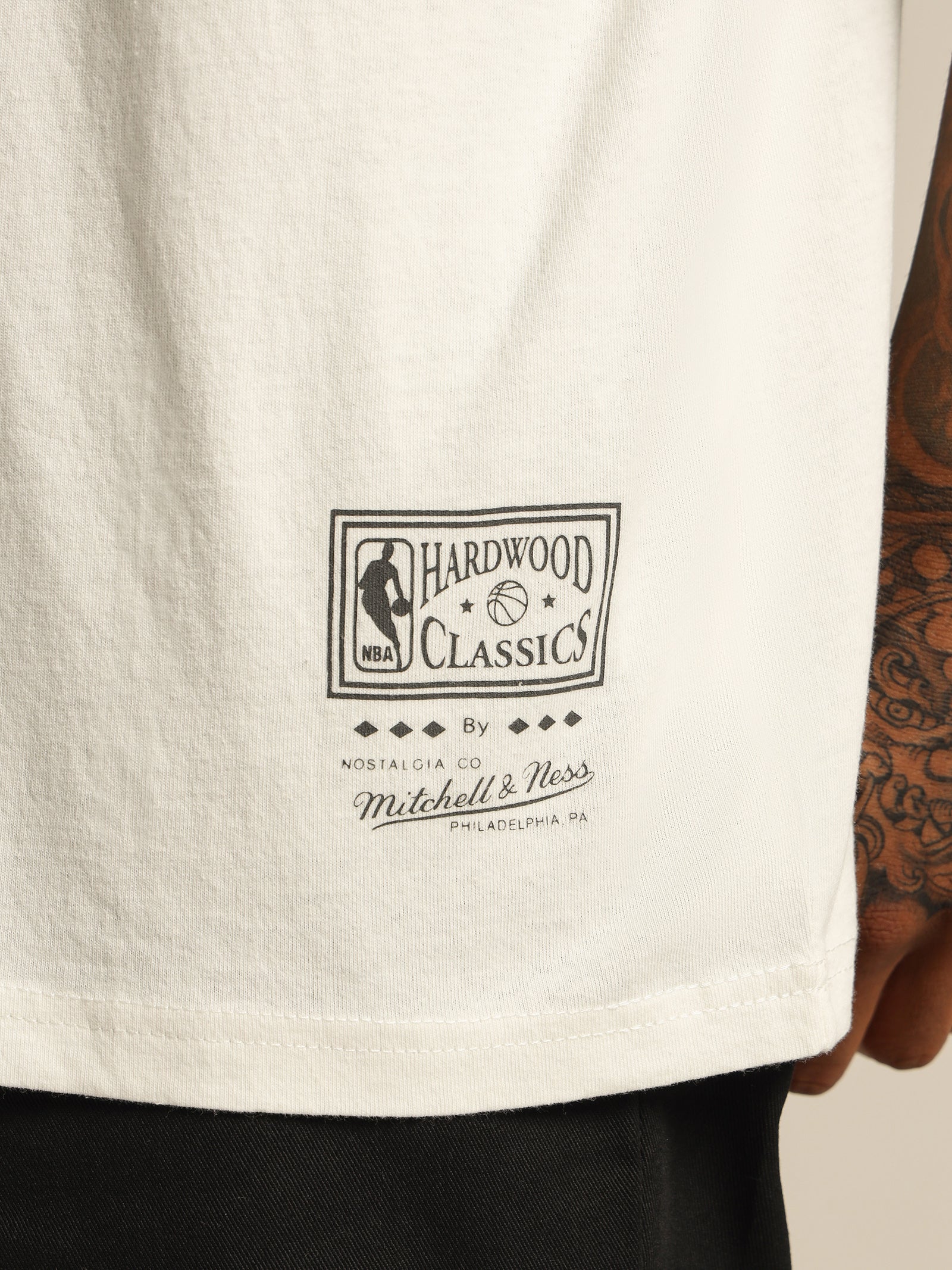 Charlotte Hornets T-Shirt - Image 6