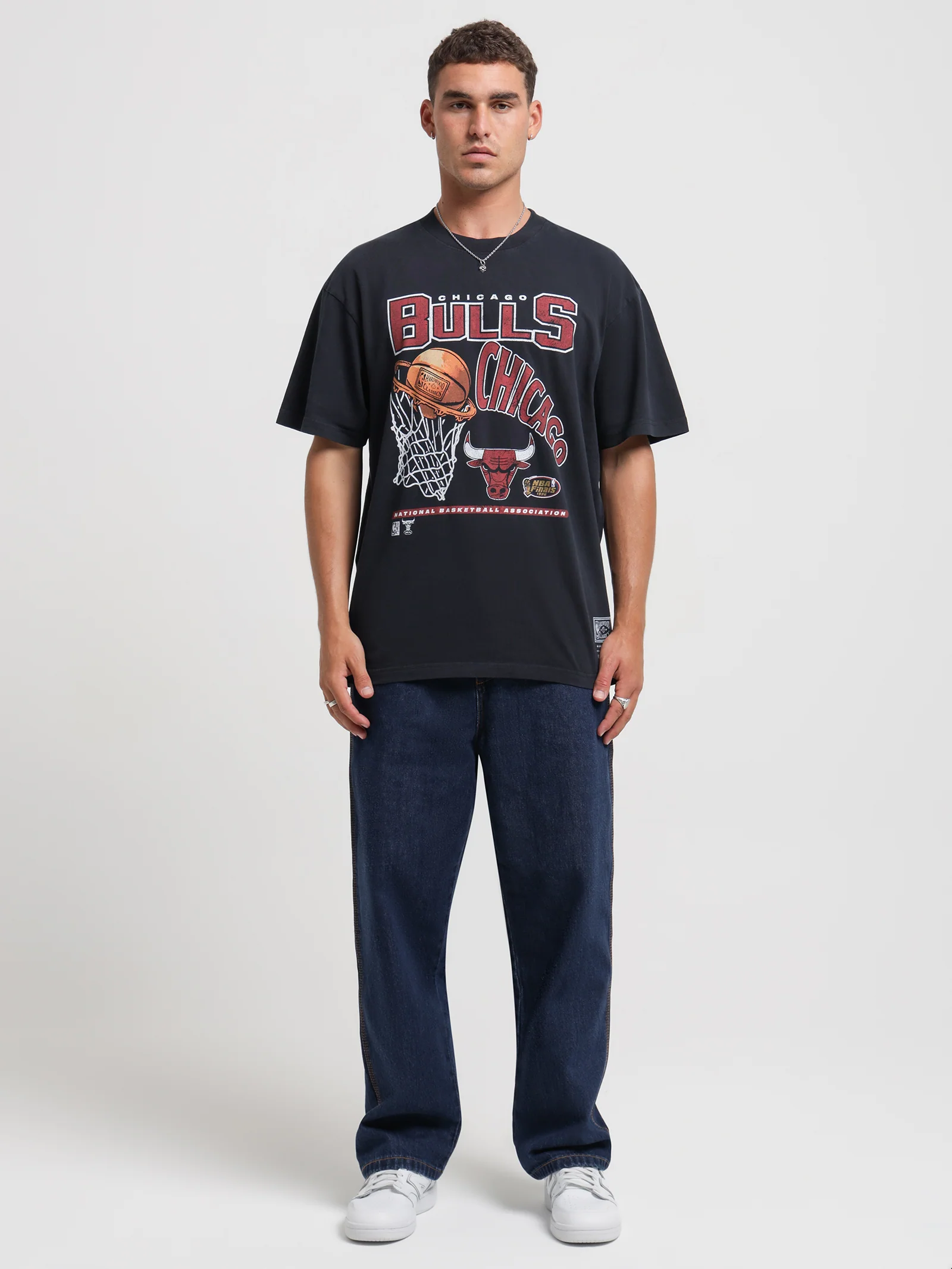 Chicago Bulls NBA Hoop T-Shirt - Image 2