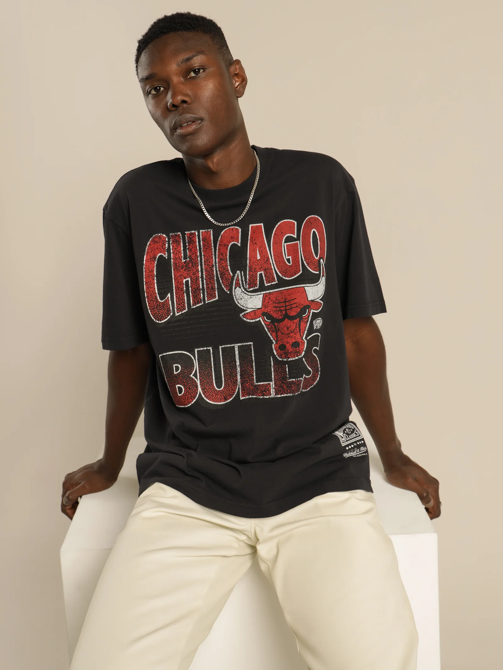 Chicago Bulls T-Shirt - Image 3