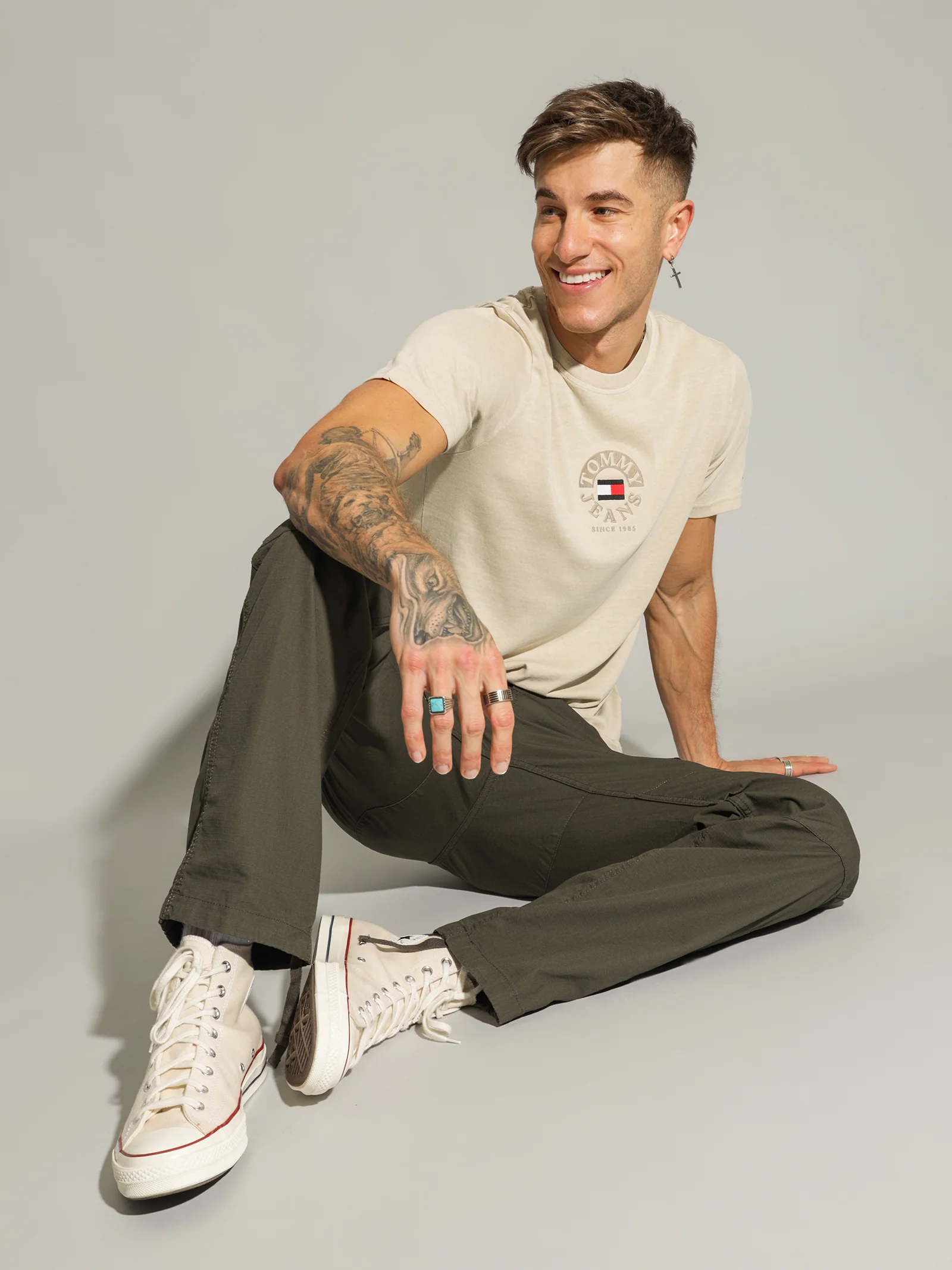 Circle Logo T-Shirt - Image 2