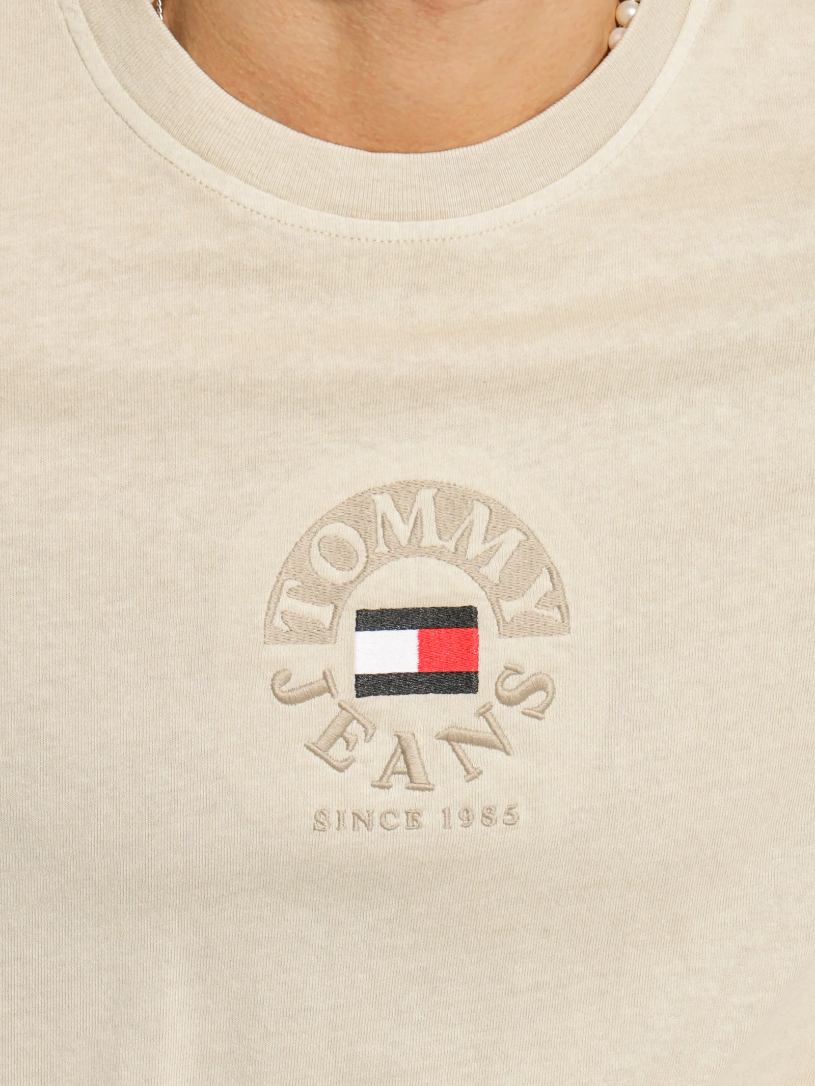 Circle Logo T-Shirt - Image 3