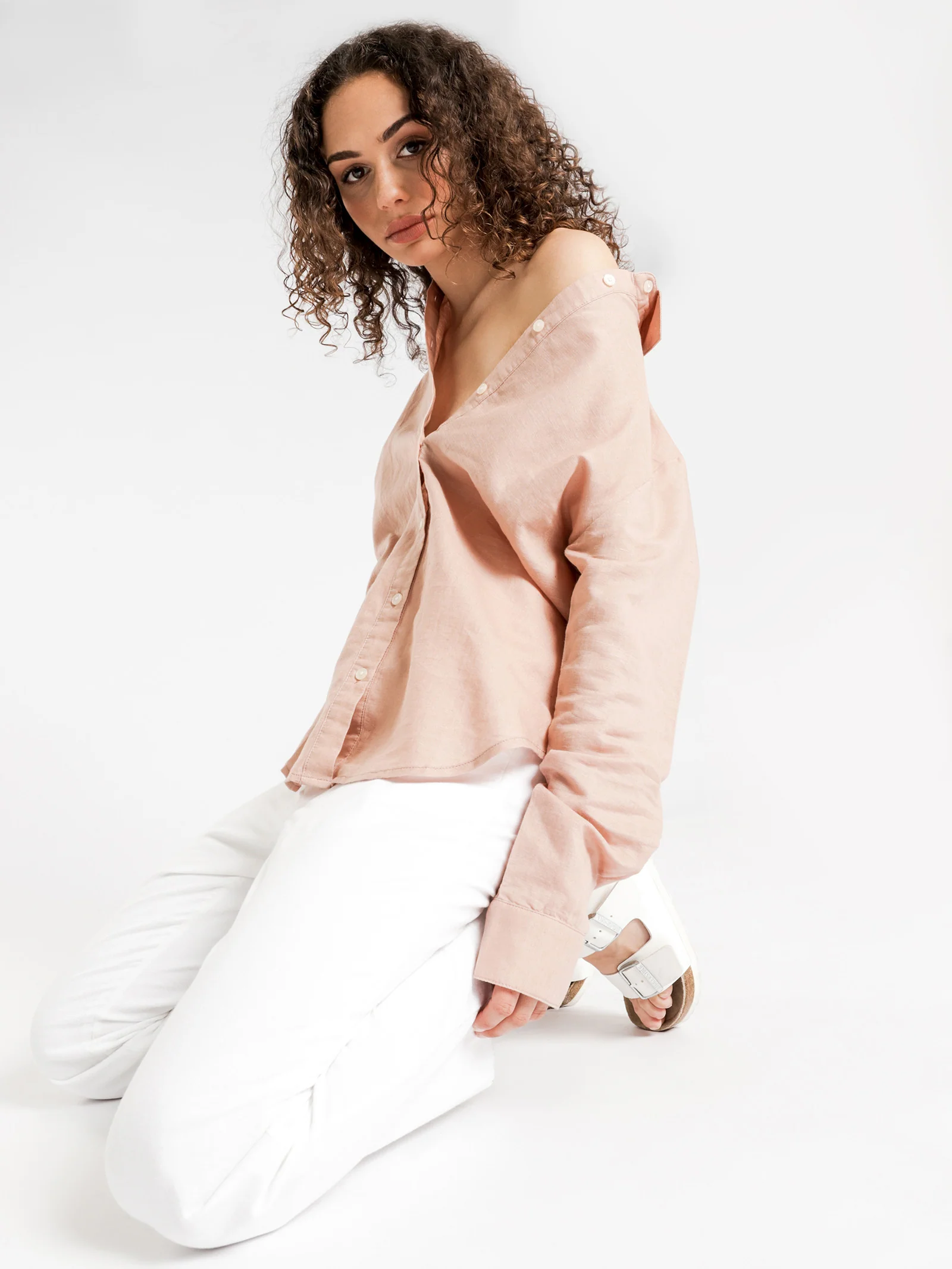 Classic Linen Shirt - Image 3