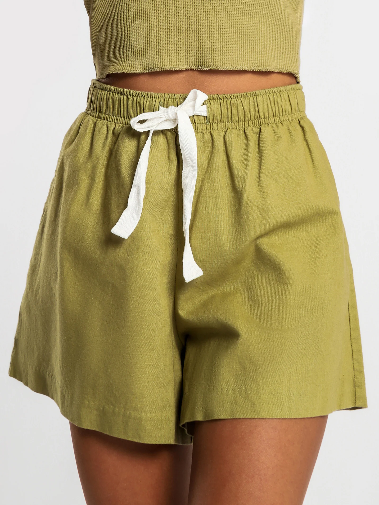 Classic Linen Shorts - Image 4