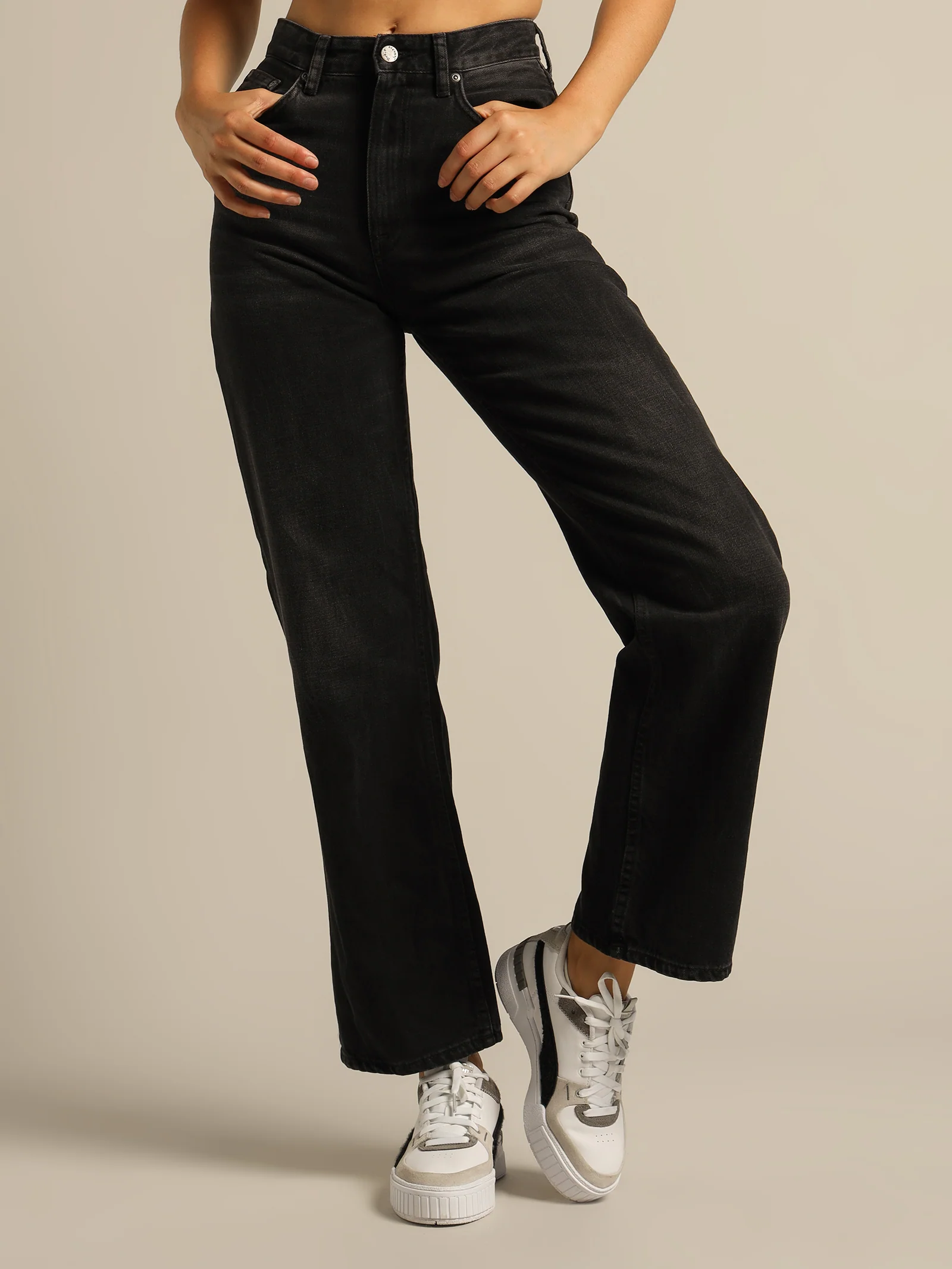 Clean Eileen Jeans - Image 2