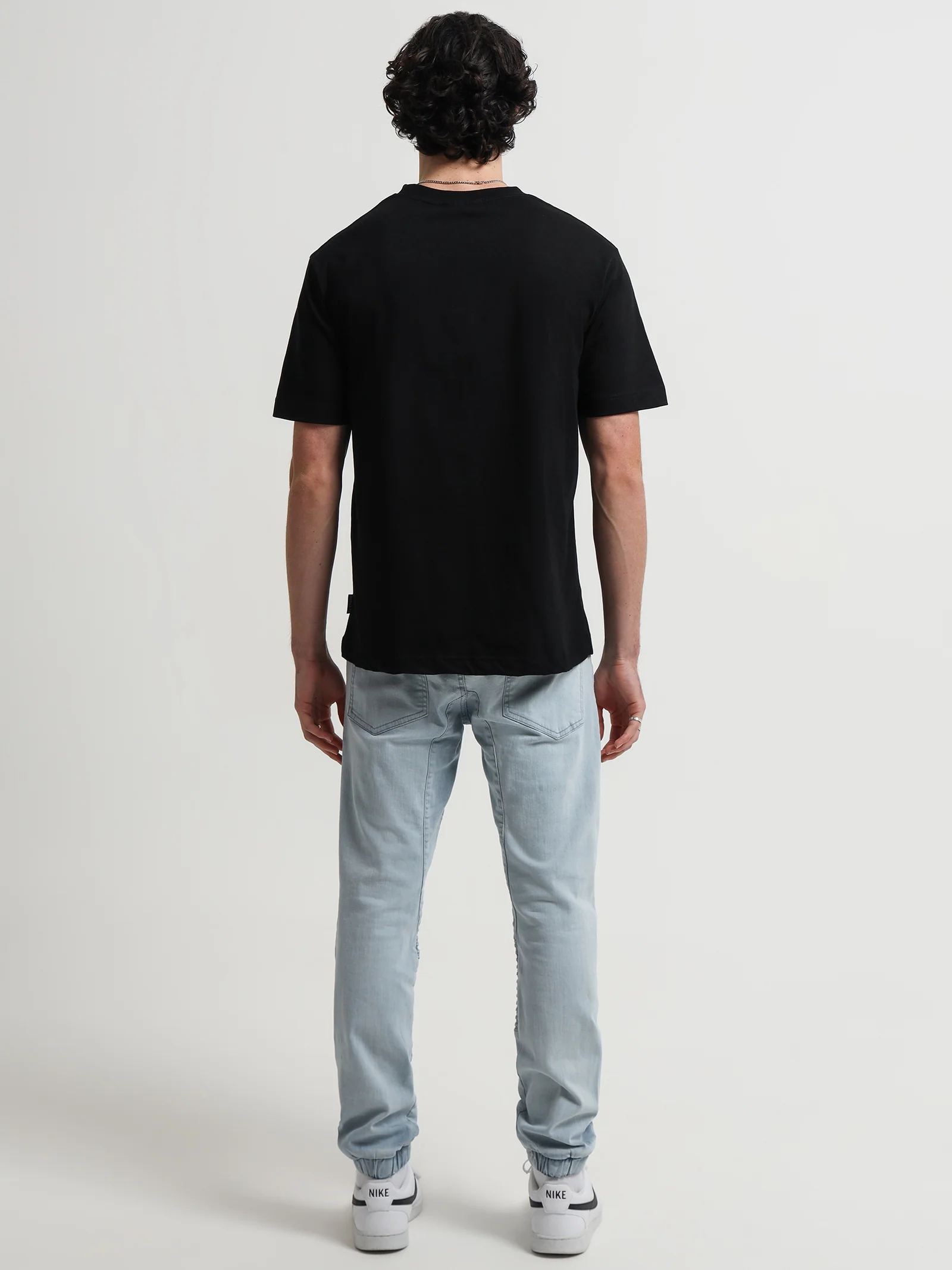 Club T-Shirt - Image 5