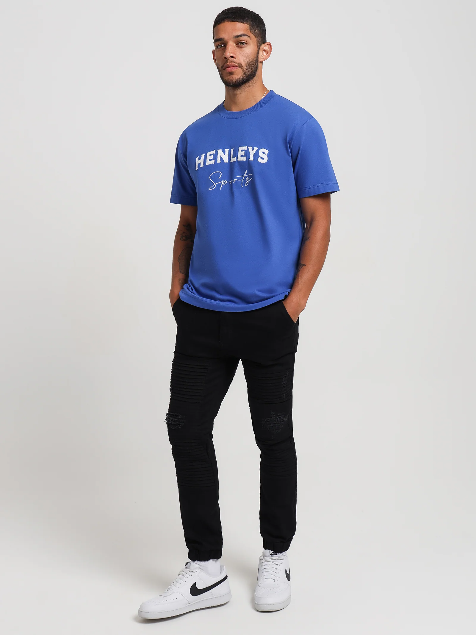 Club T-Shirt - Image 6