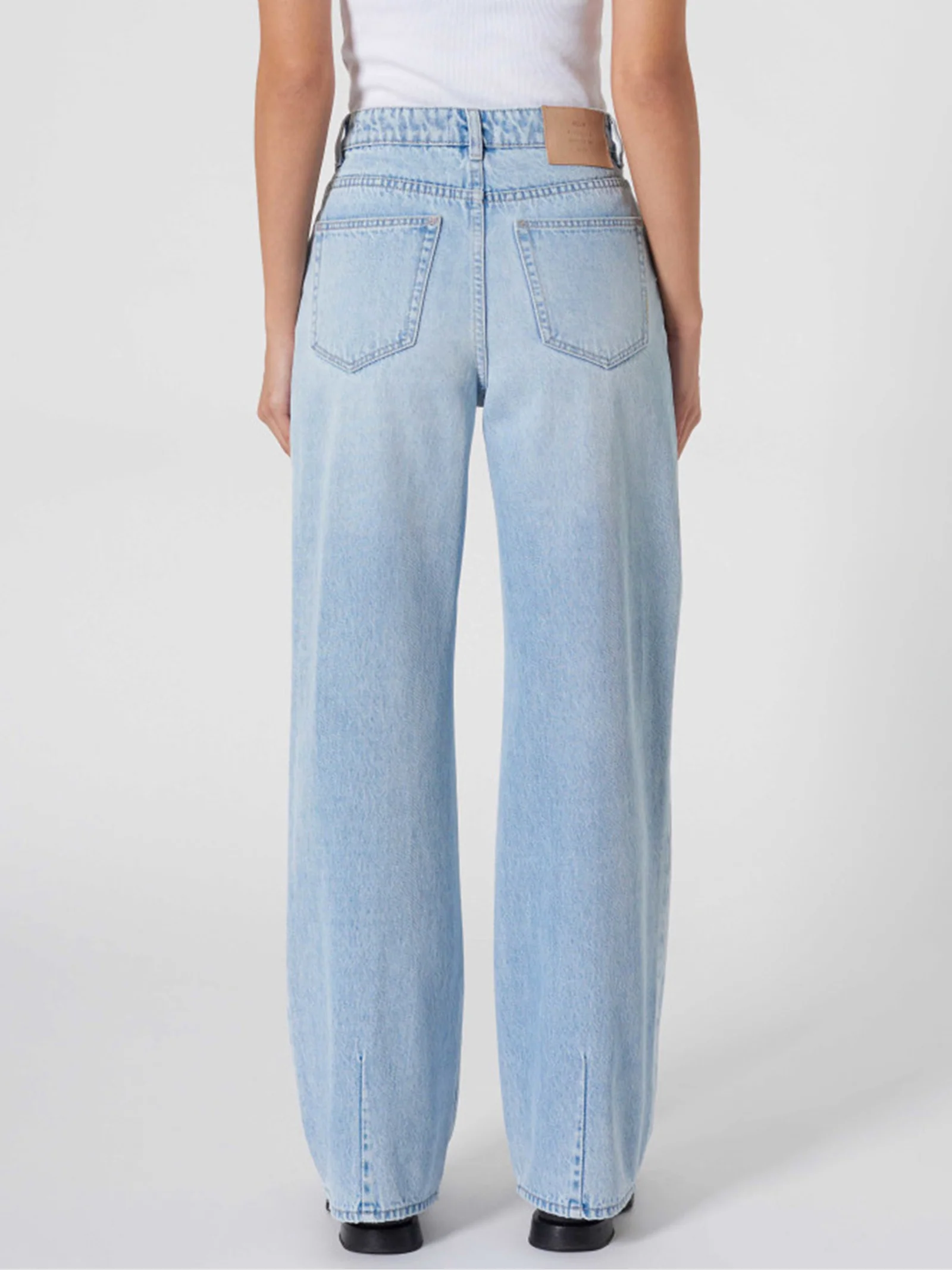 Coco Relaxed Jeans - Image 3