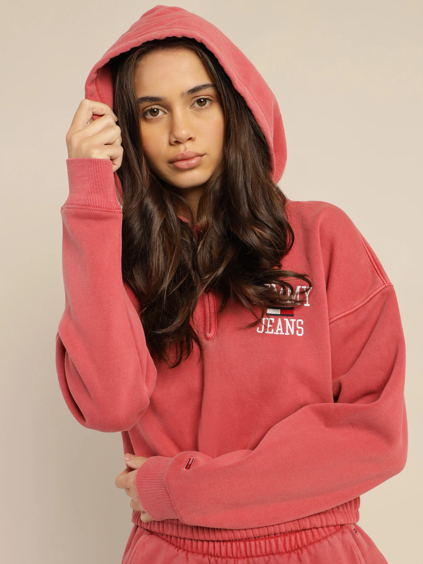 College Cropped Quarter-Zip Hoodie - Image 3