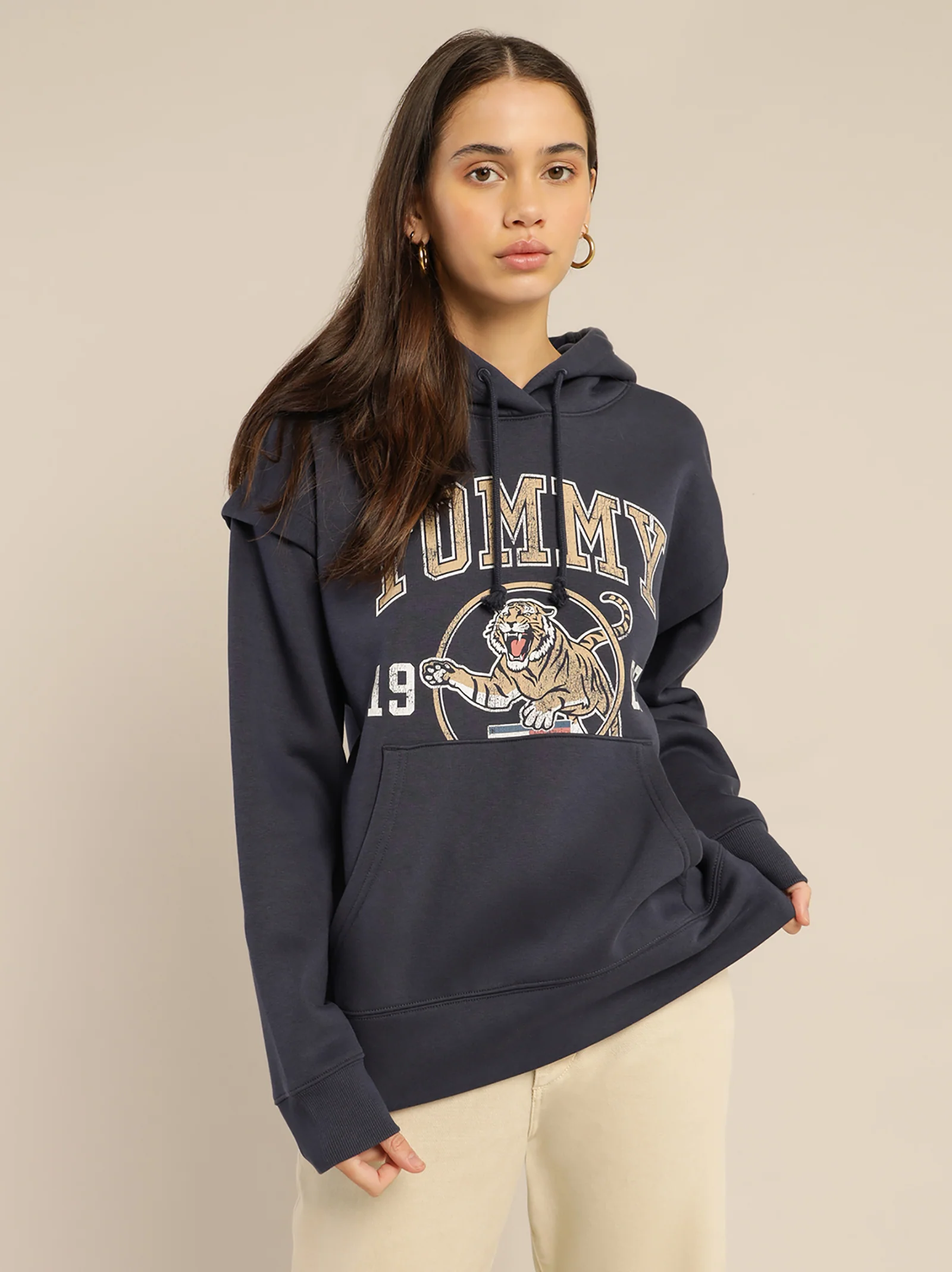 College Tiger Logo Relaxed Hoodie - Image 2