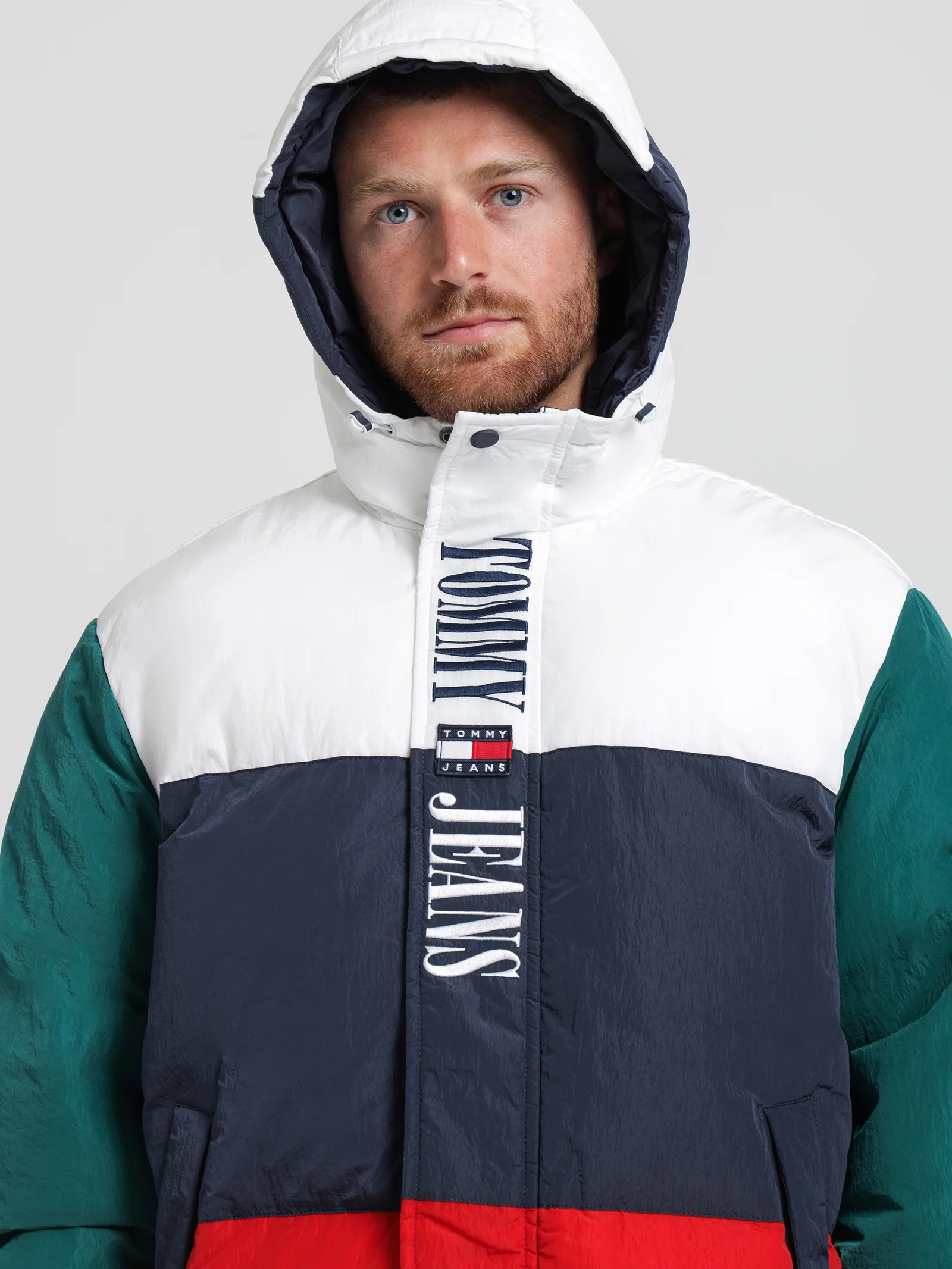 Colour-Blocked Oversized Hooded Puffer Jacket - Image 3