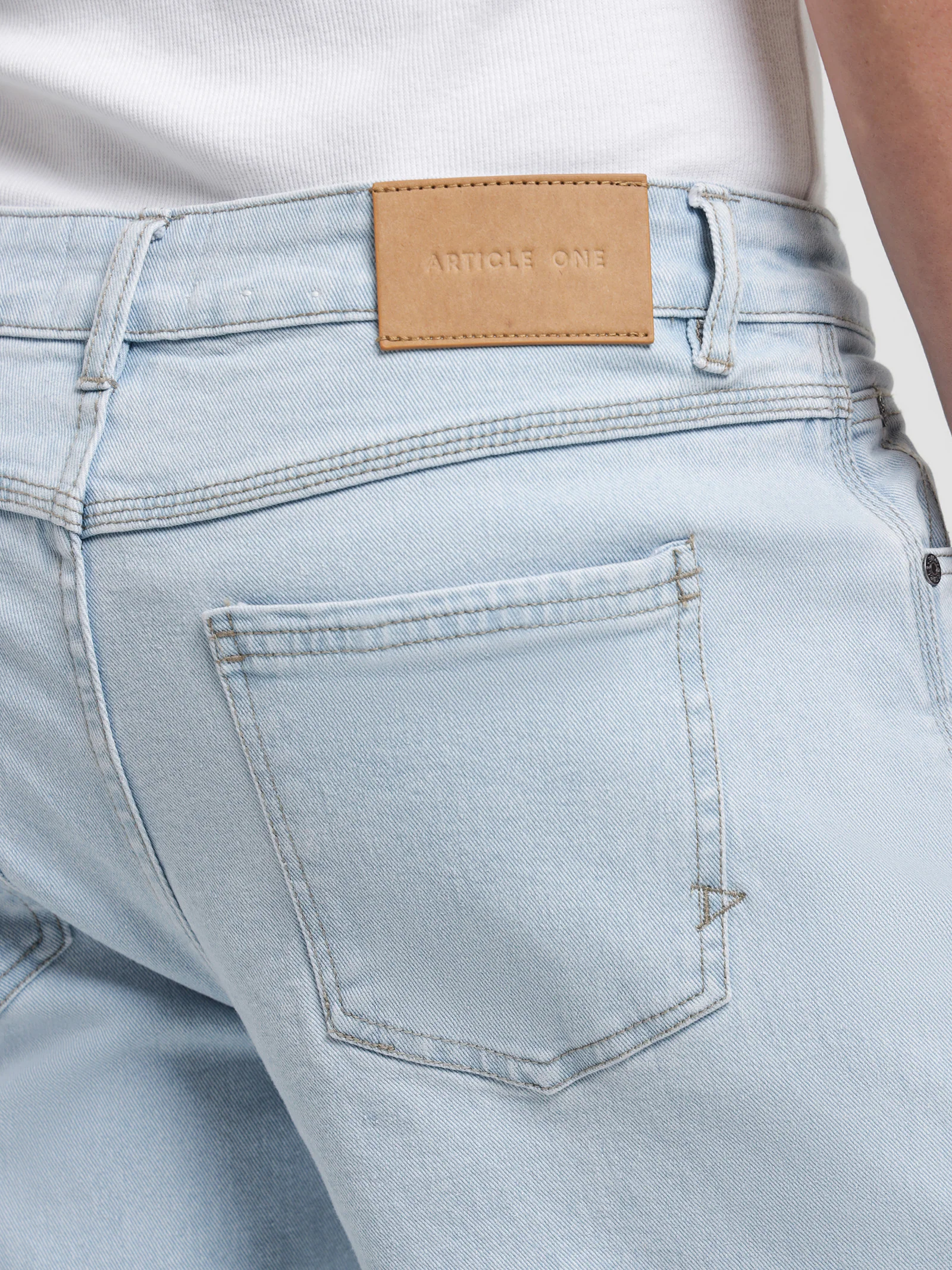 Colt Relaxed Tapered Jeans - Image 3
