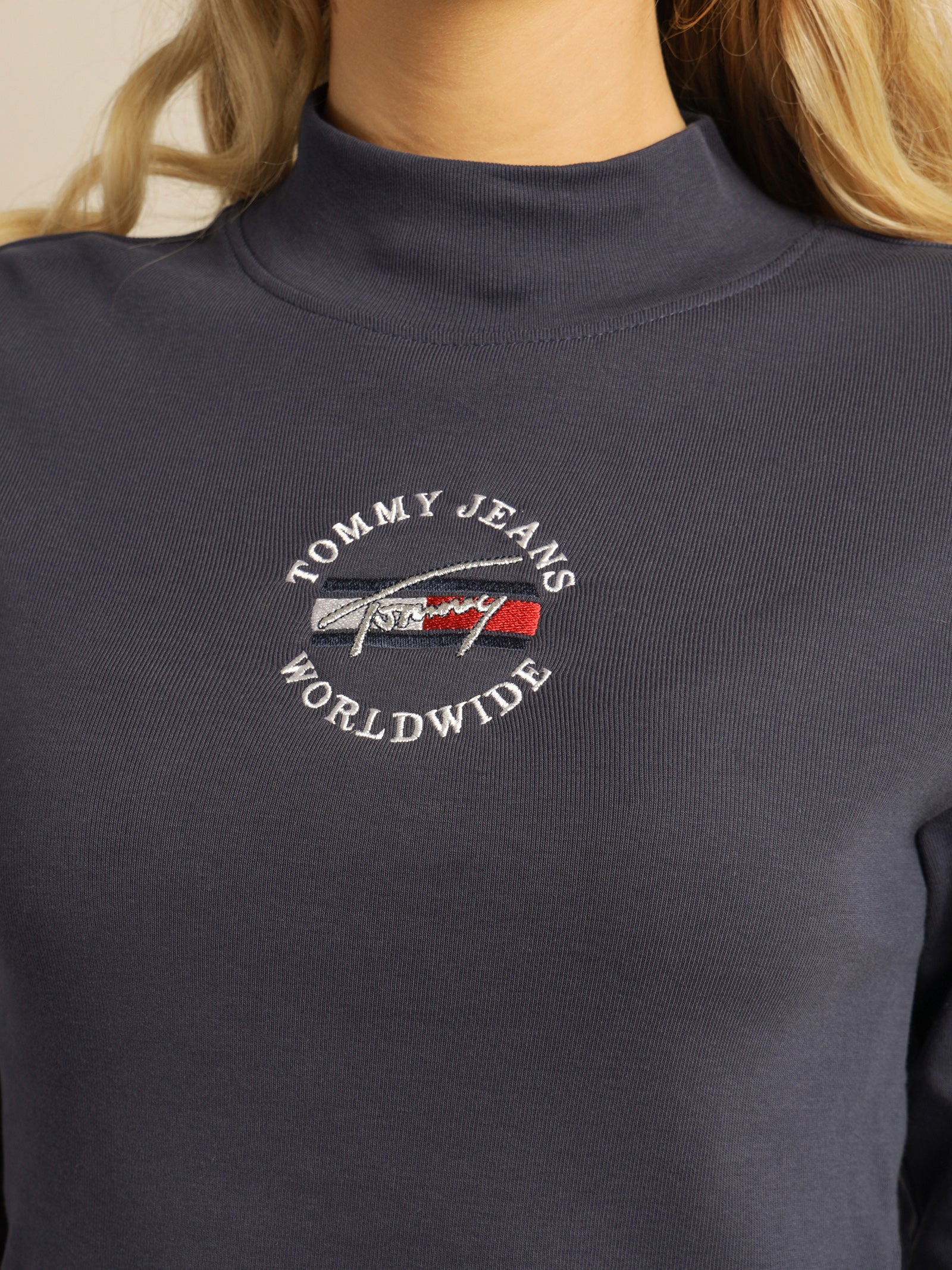 Cropped Timeless Long Sleeve T-Shirt - Image 3