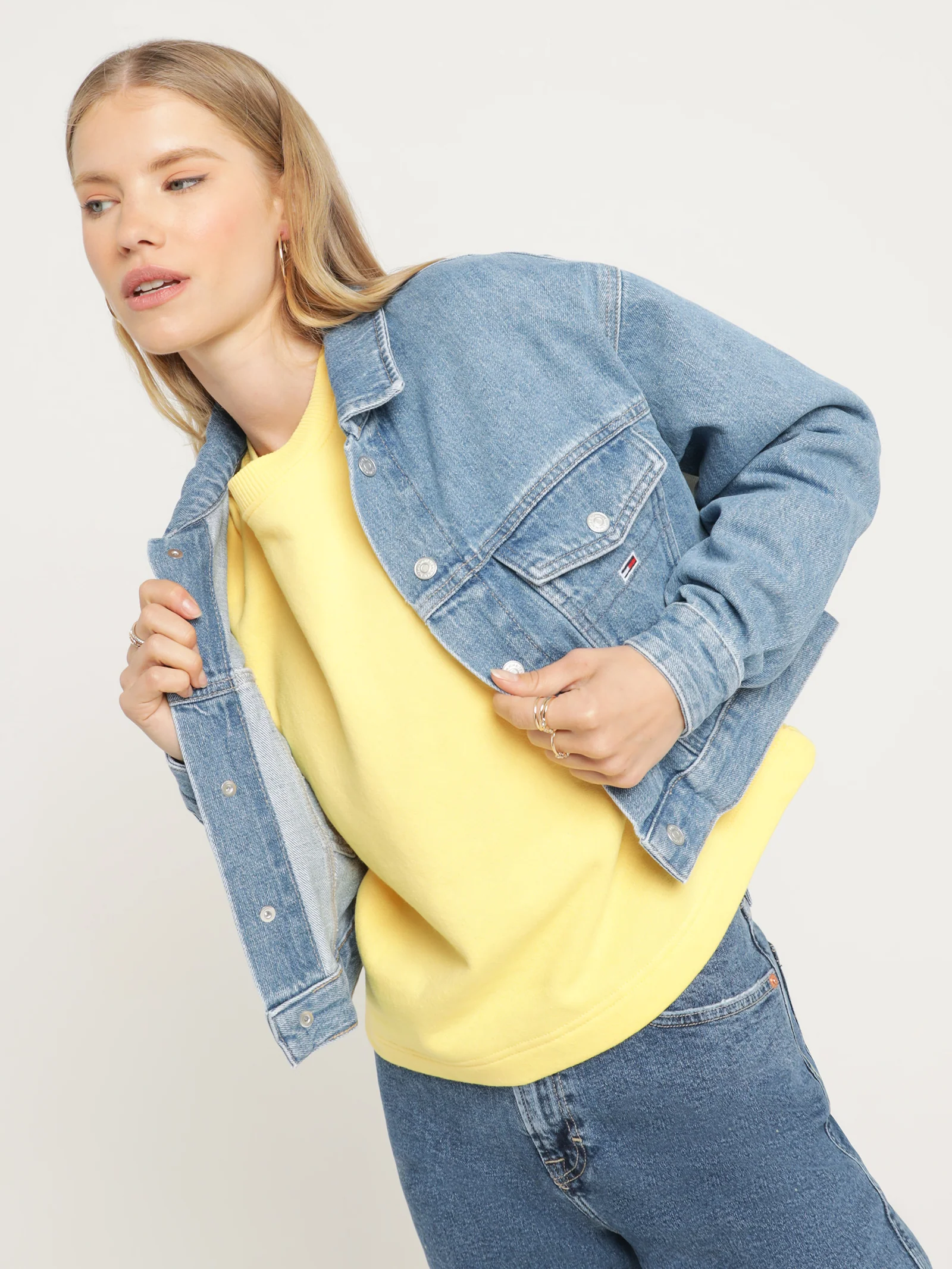 Cropped Trucker Denim Jacket - Image 3