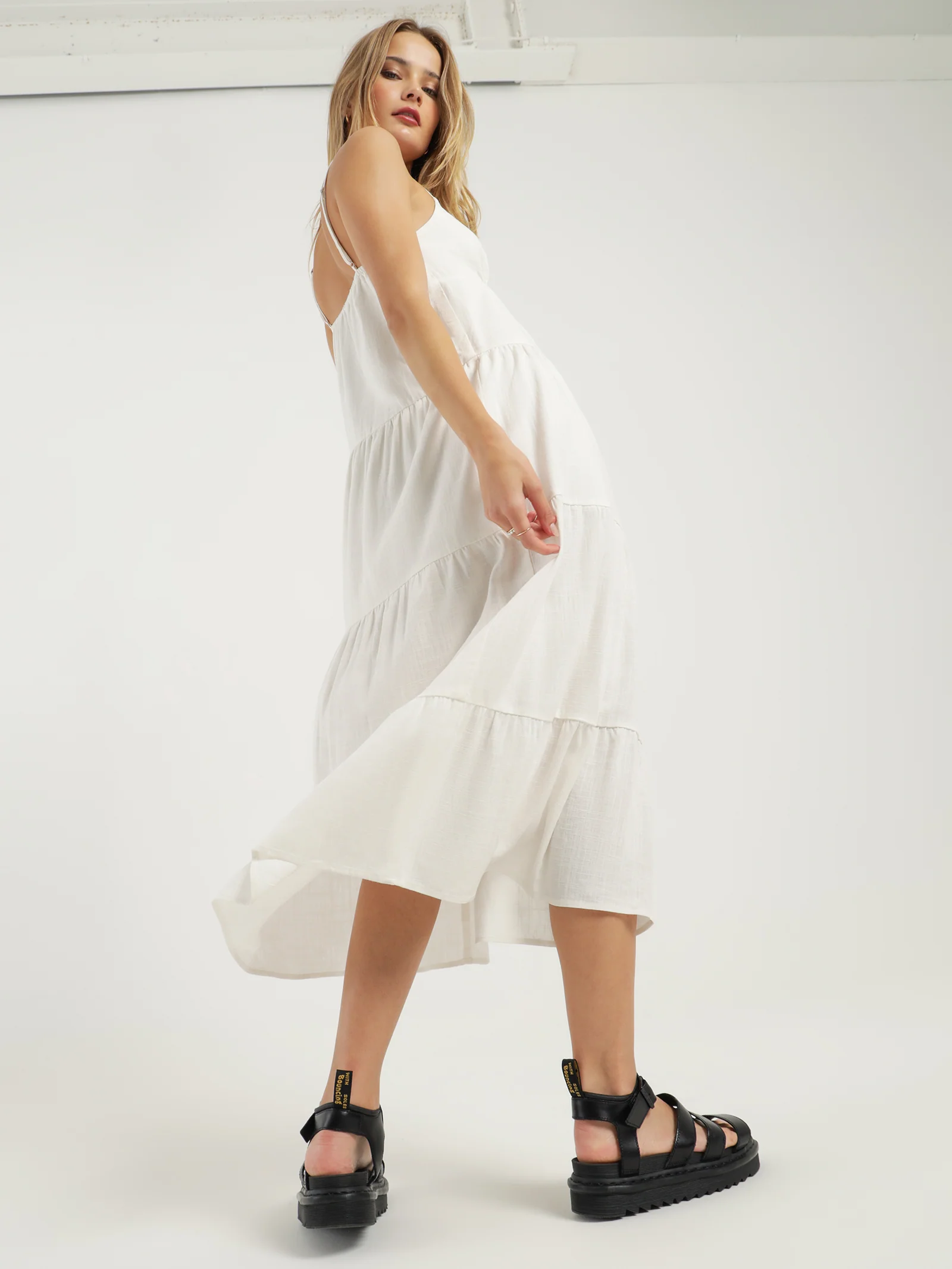 Cynthia Tired Maxi Dress - Image 2