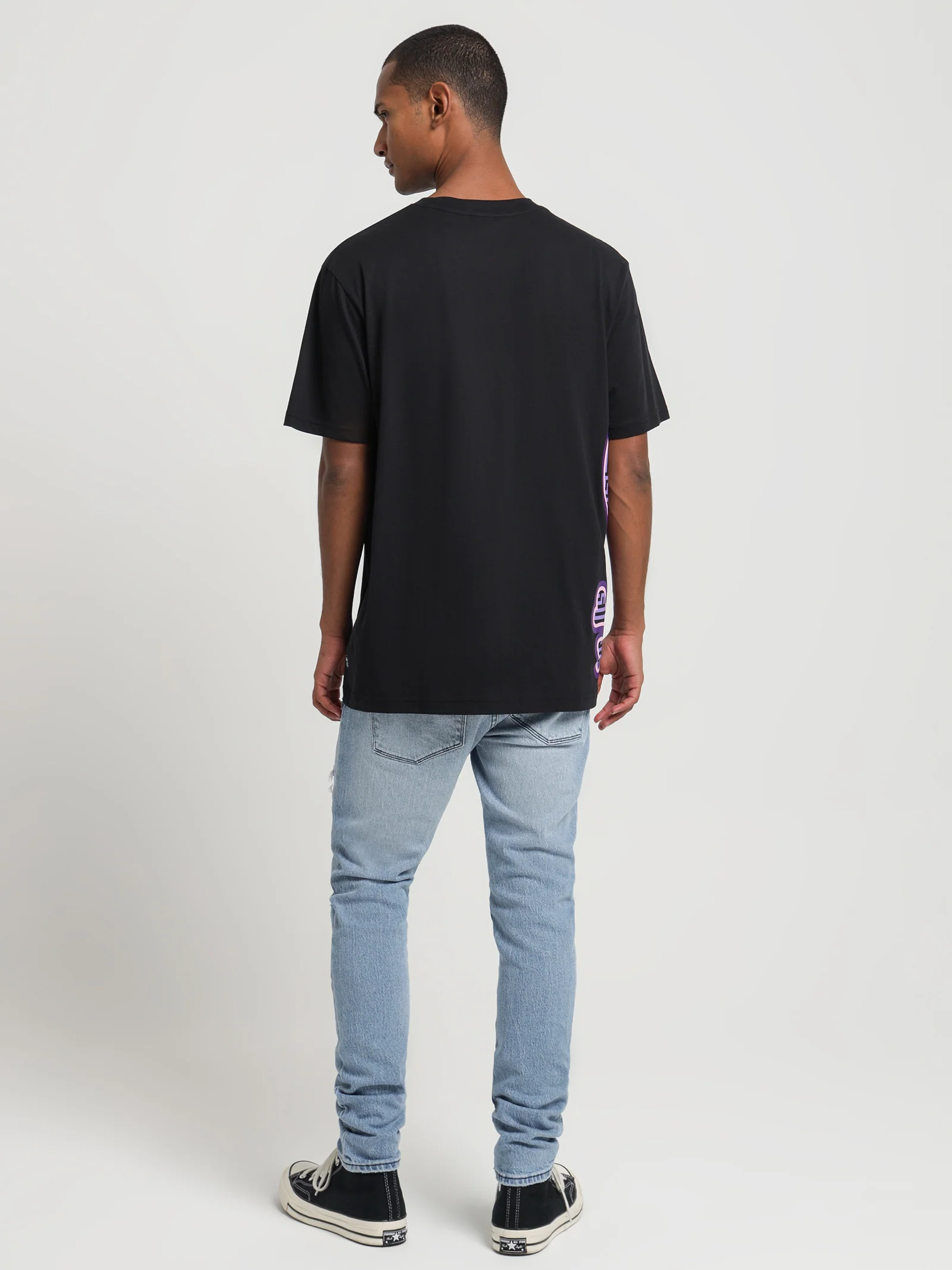 Dammes Graphic T-Shirt - Image 5