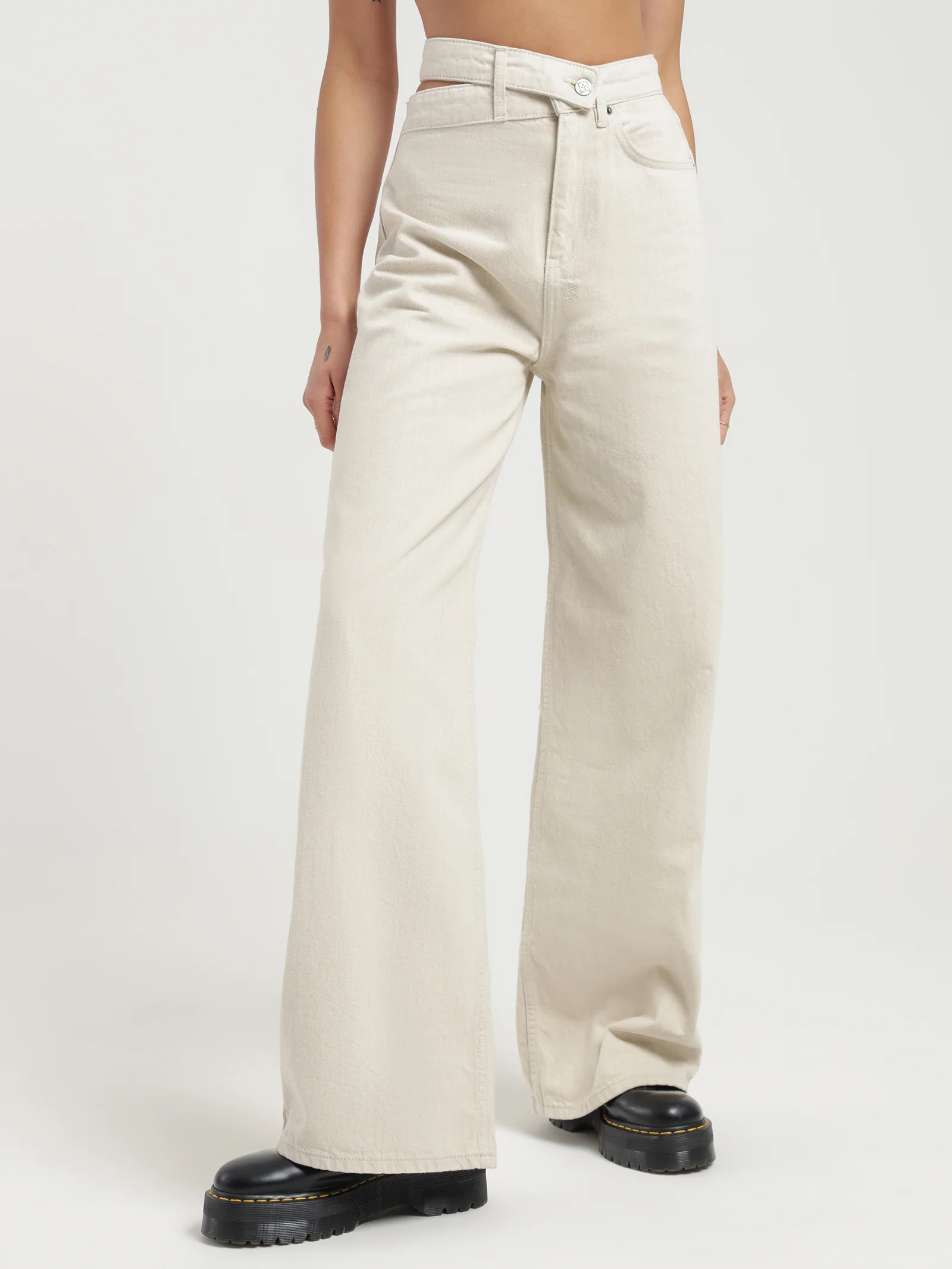 Dettached Jeans - Image 9