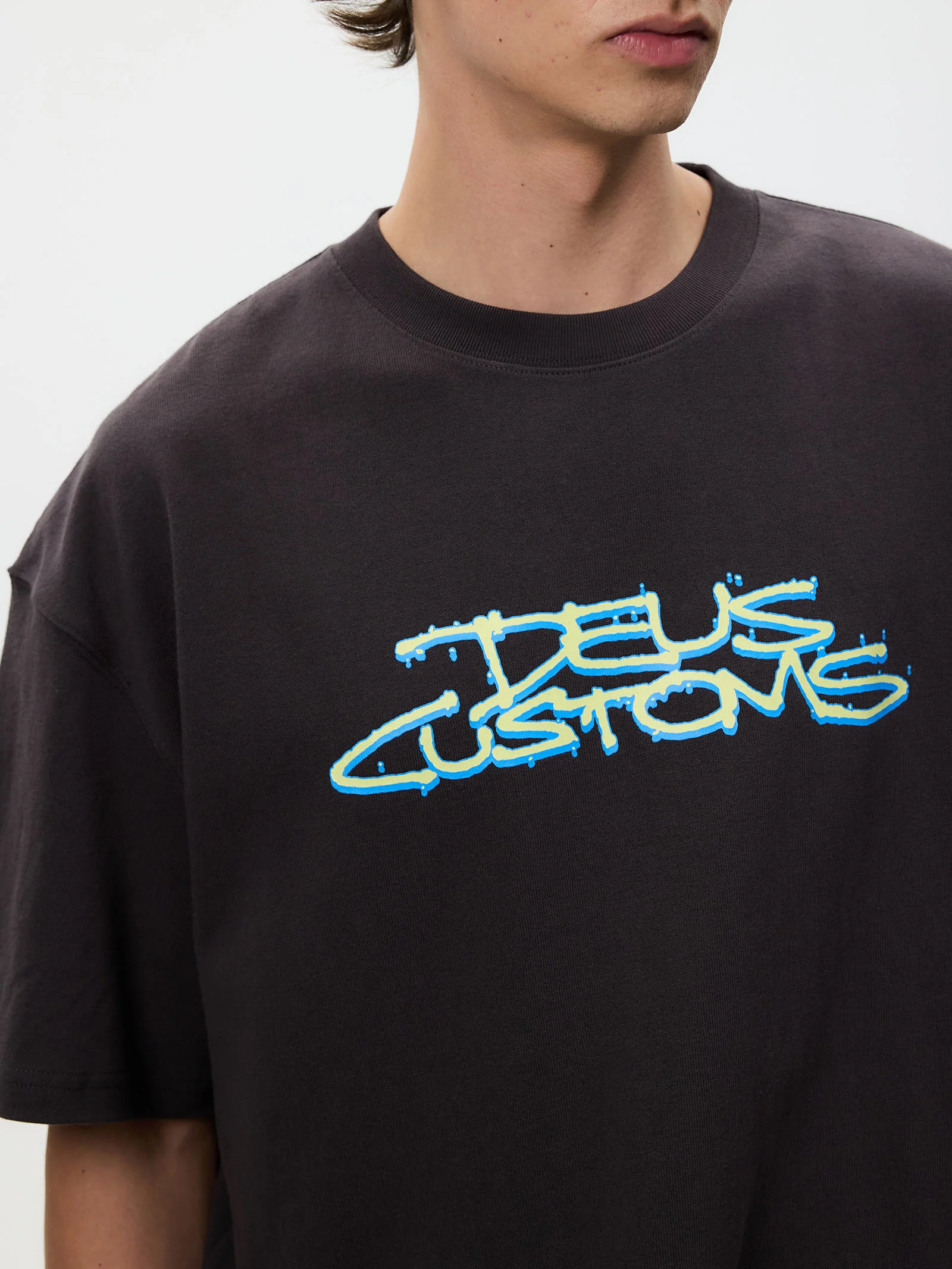 Bended Knee Tee - Image 4