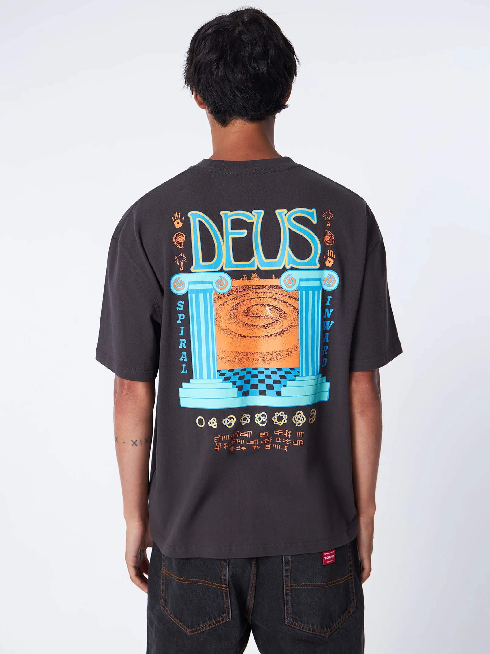 Half String Tee - Image 3