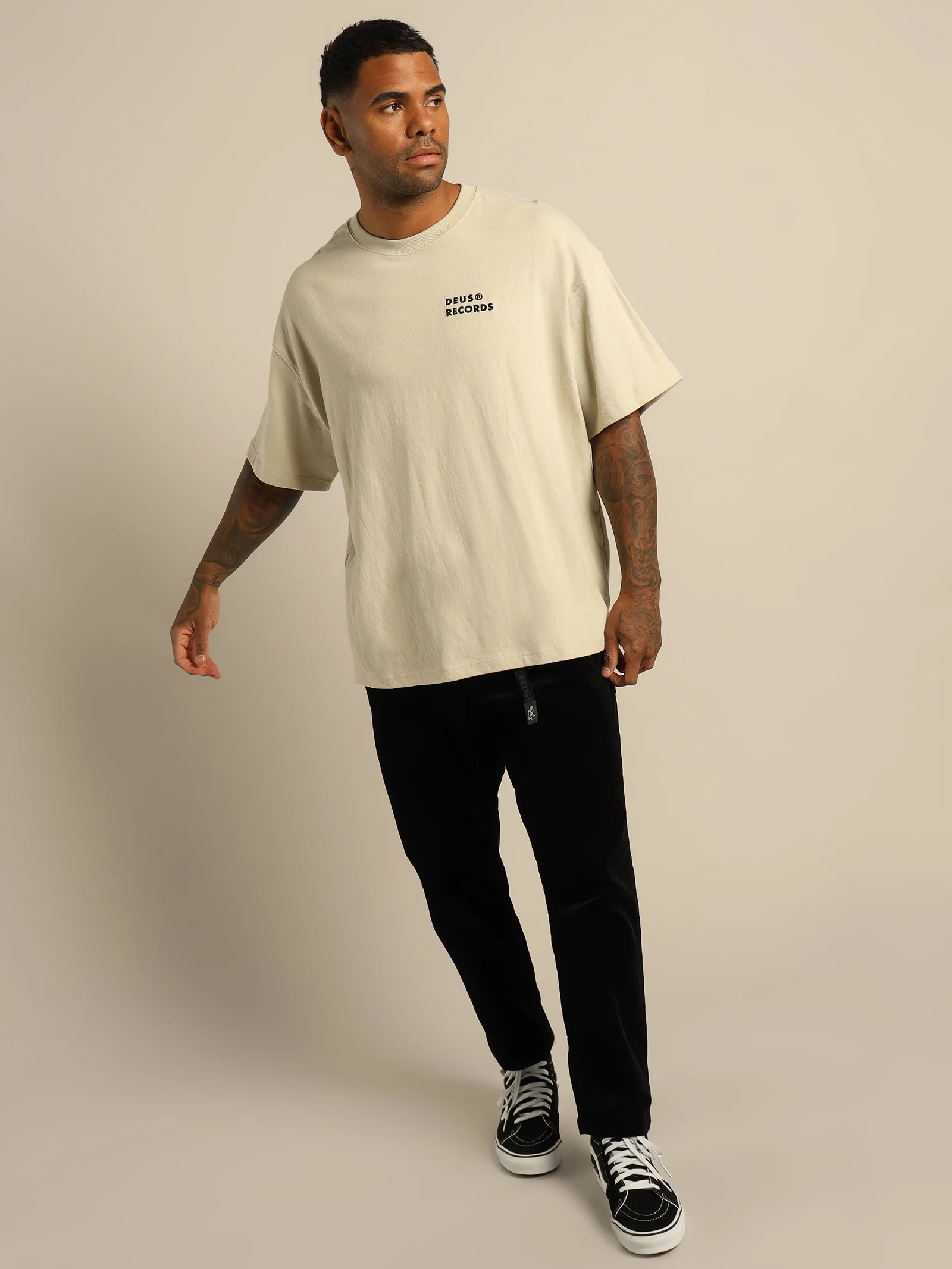Deus Records All Caps T-Shirt - Image 4