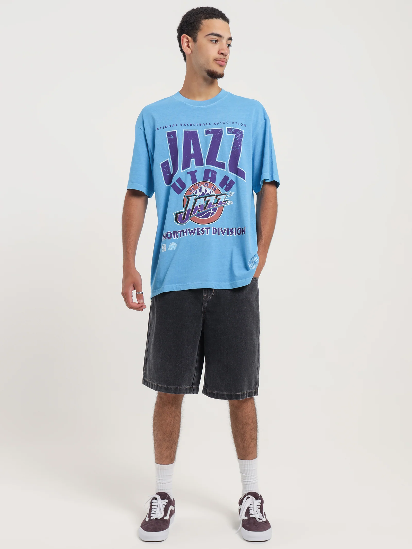 Division Arch T-Shirt - Image 3