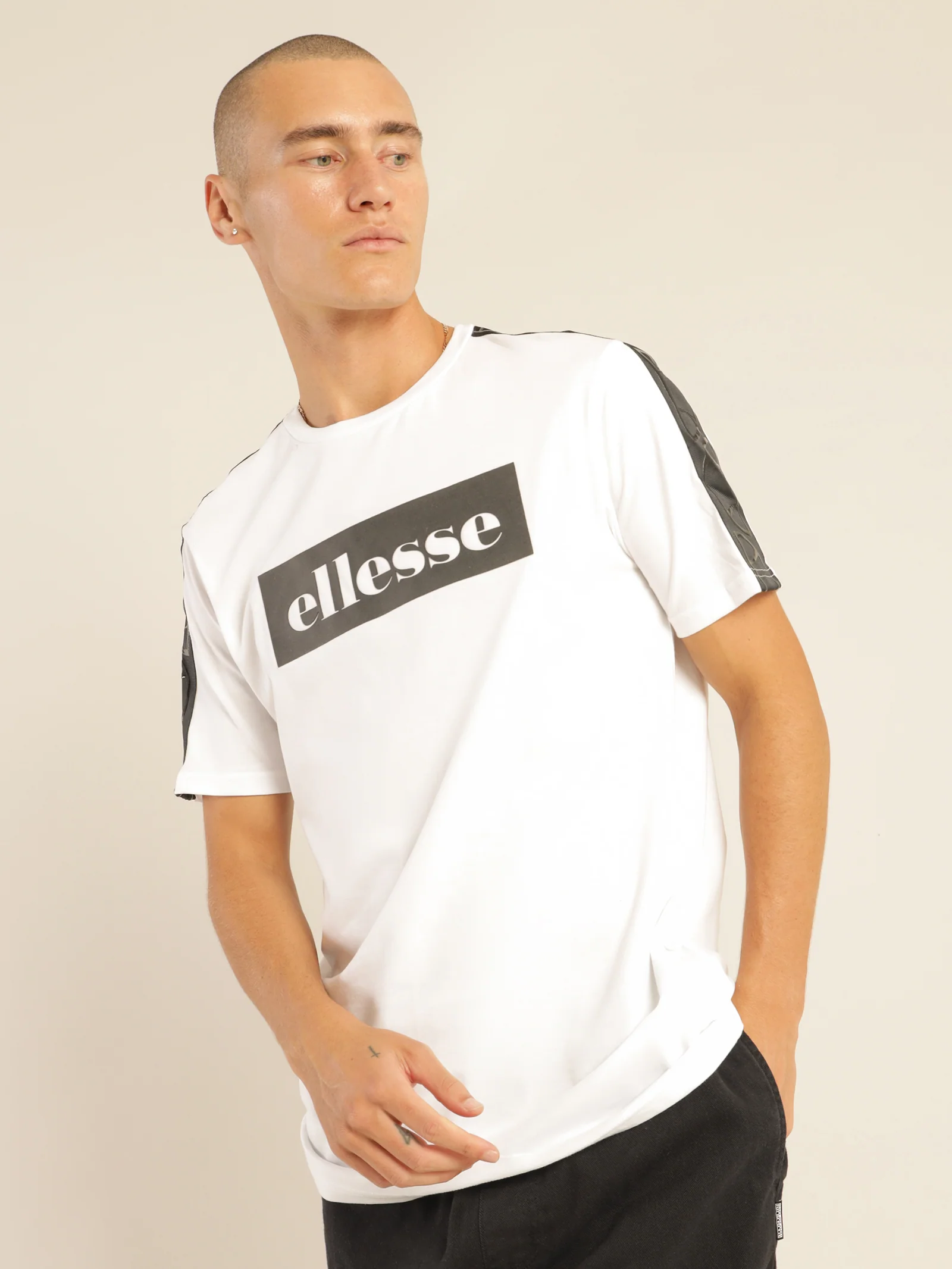 Docari T-Shirt - Image 2