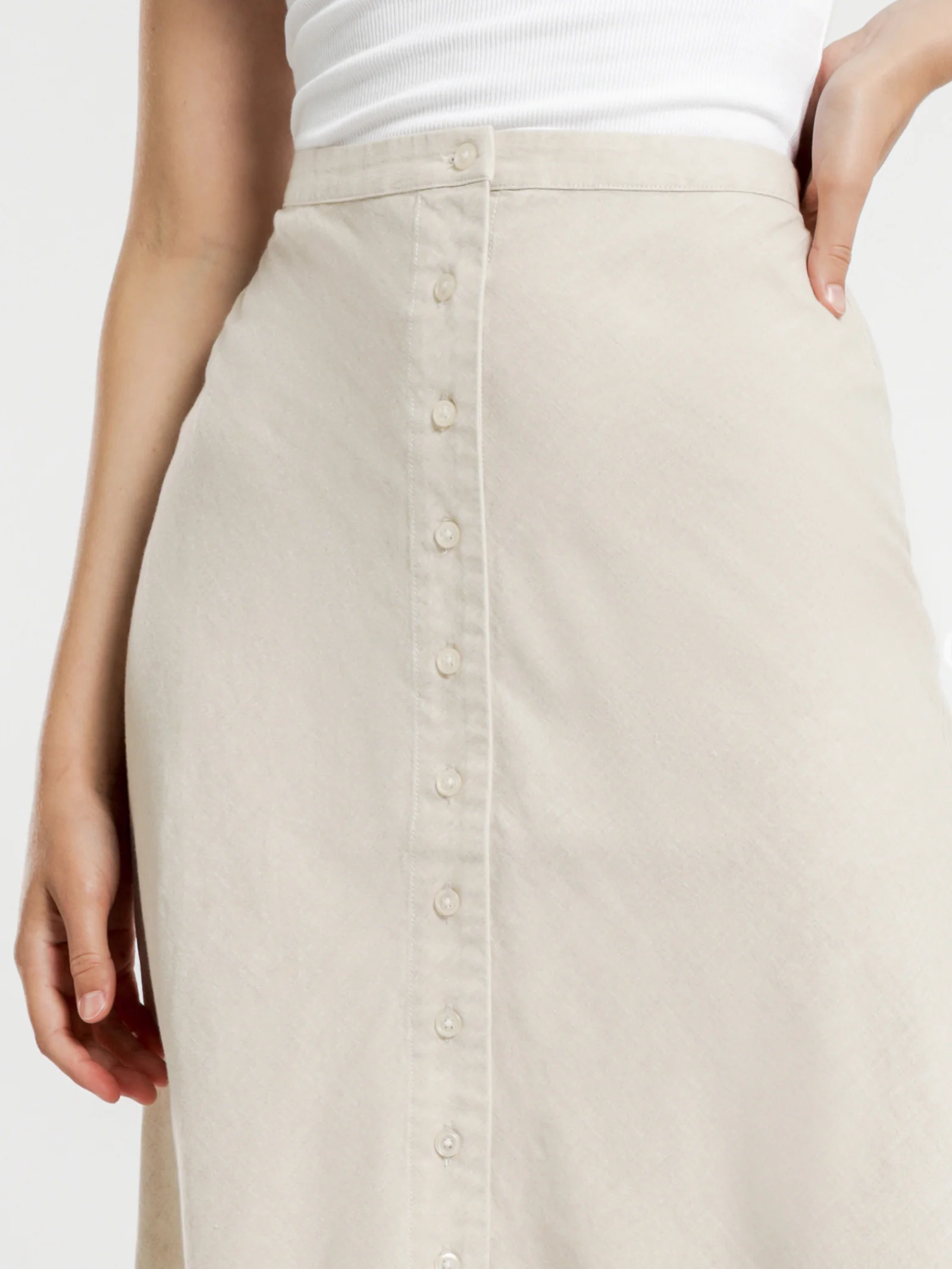 Drew Linen Midi Skirt - Image 4