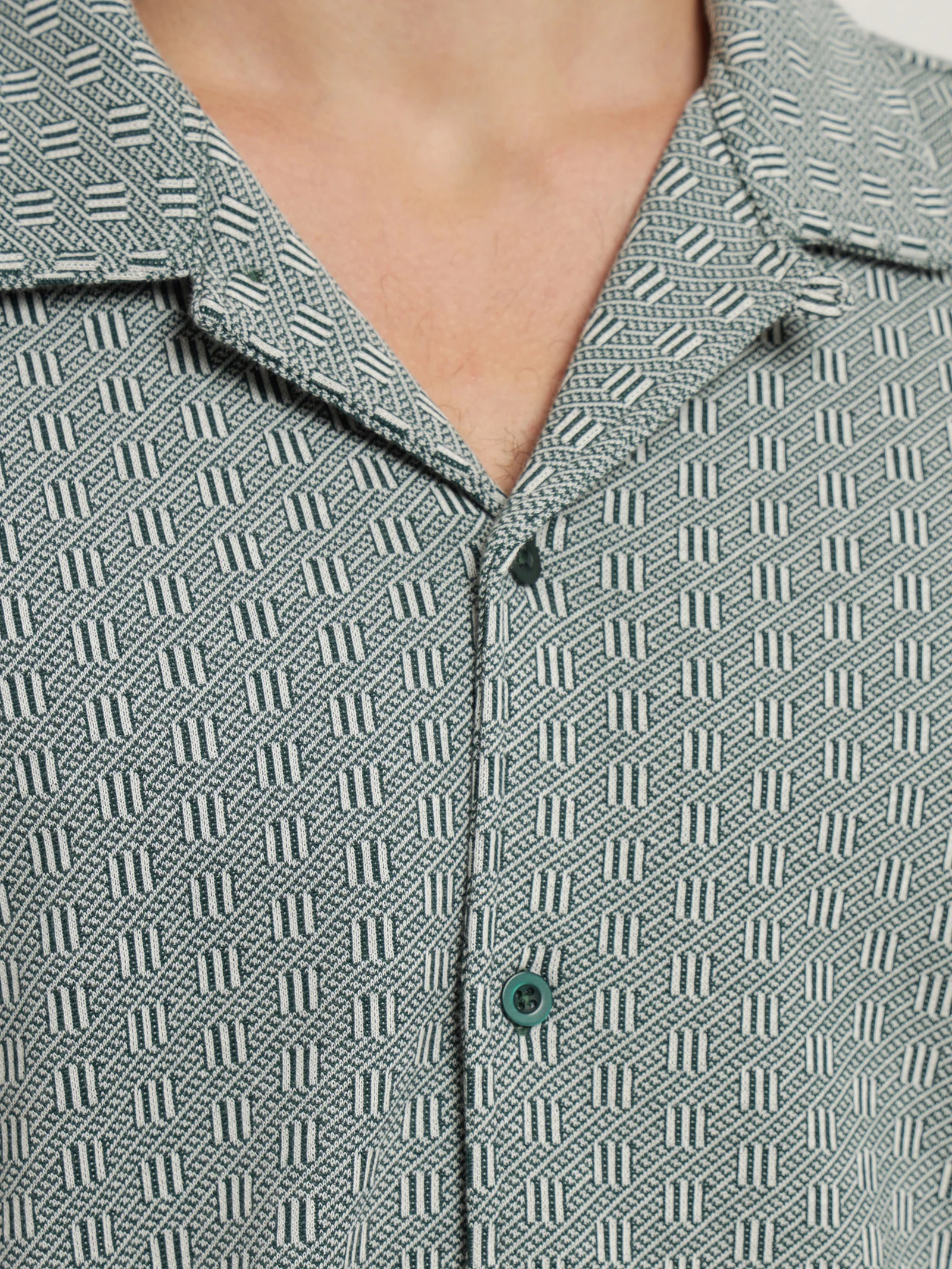 Ease Bowling Shirt - Image 4