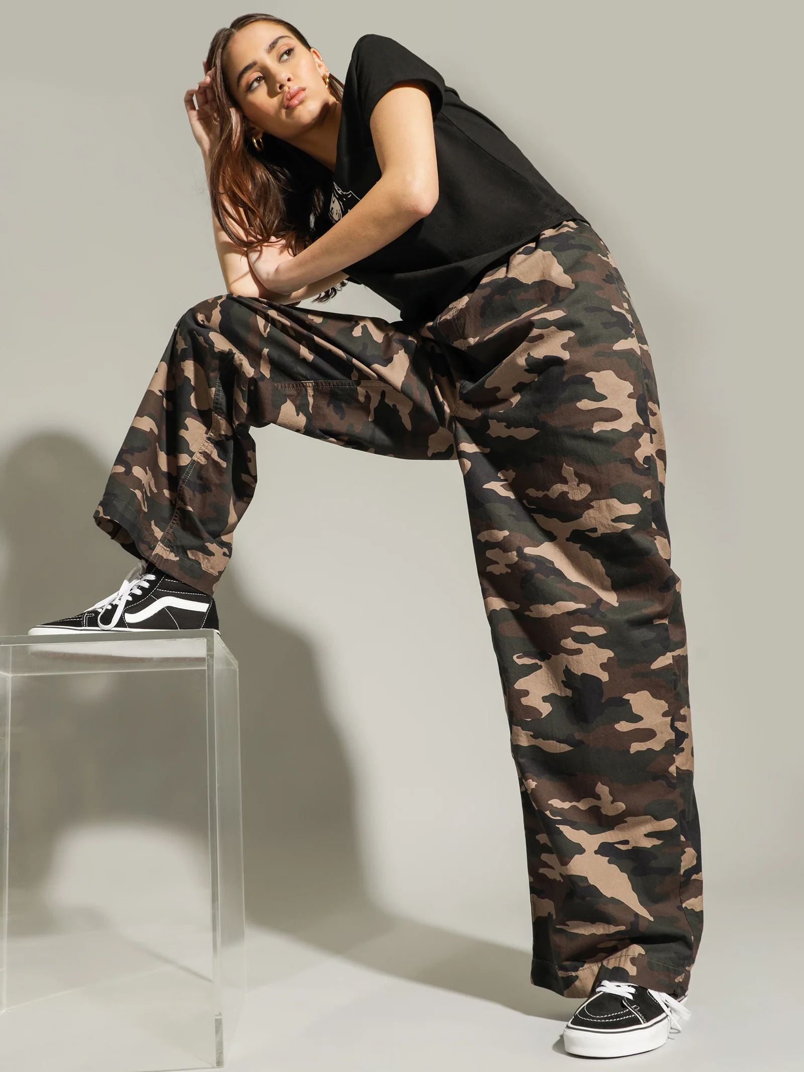 Easy Straight Pants - Image 4