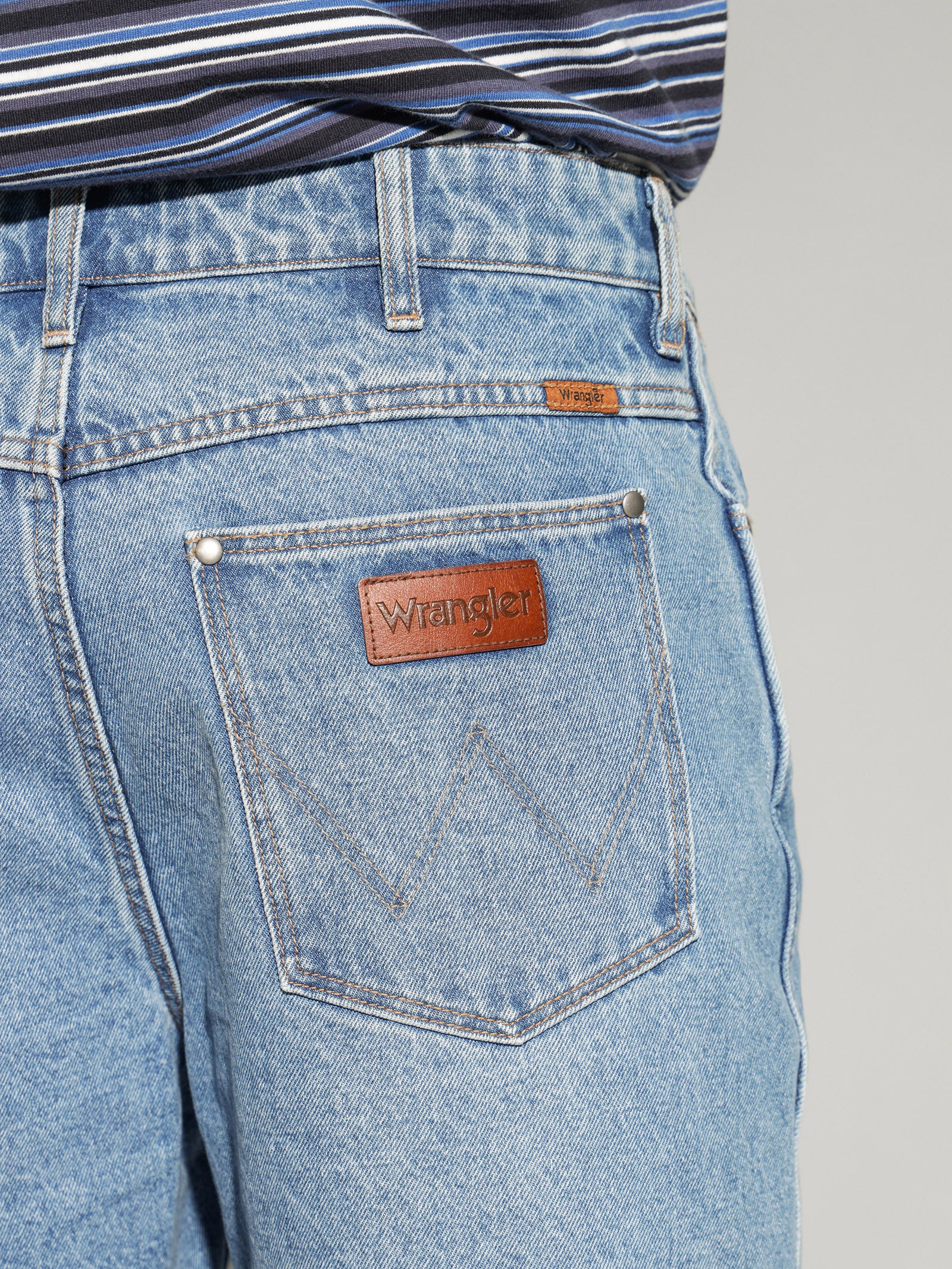 Eazy Straight Shorts - Image 5