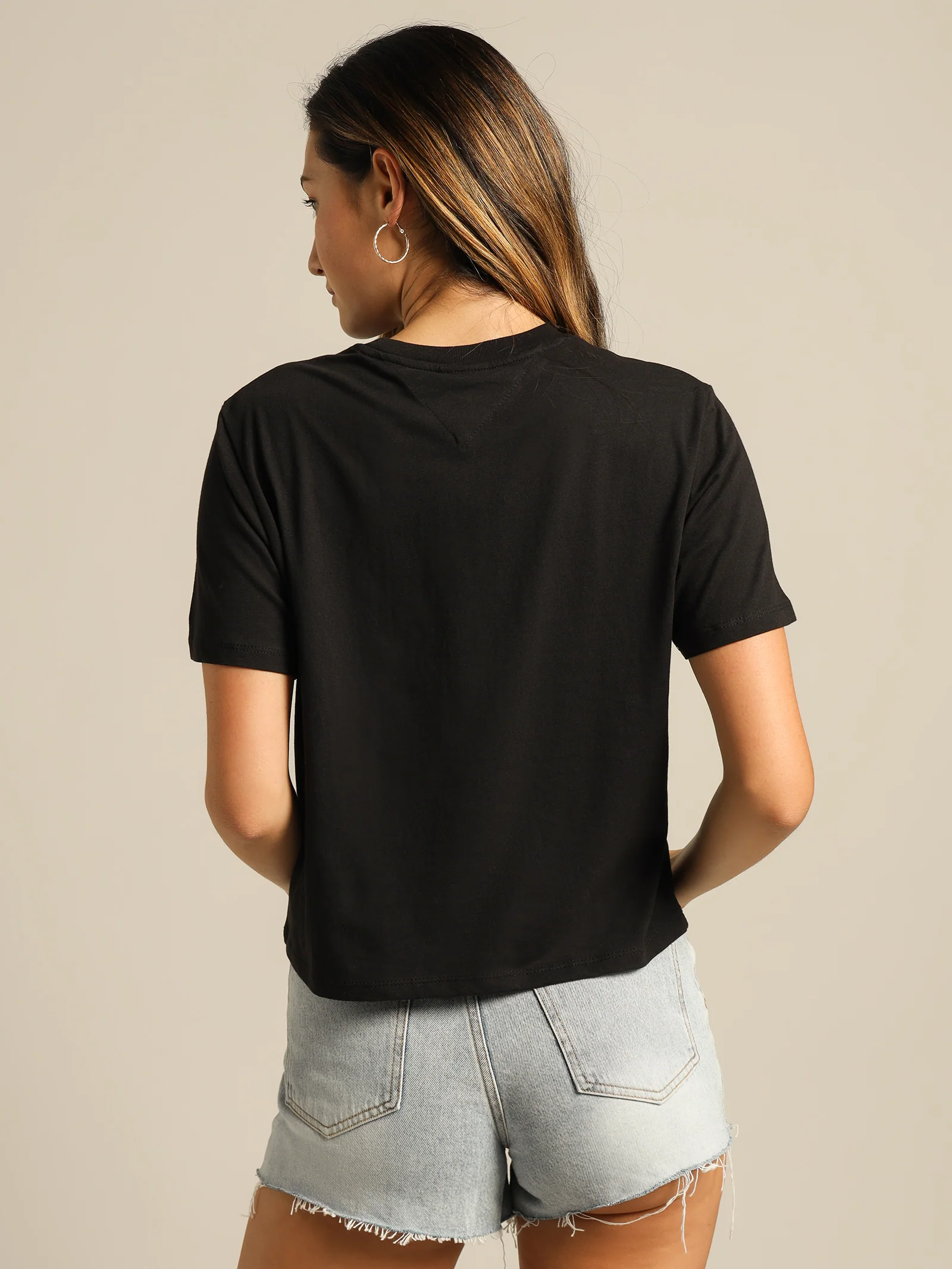 Essential Cropped Logo T-Shirt - Image 6