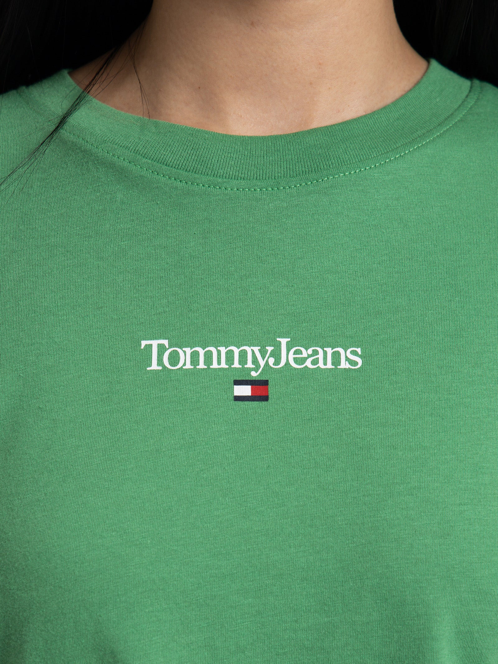 Essential Cropped Logo T-Shirt - Image 3