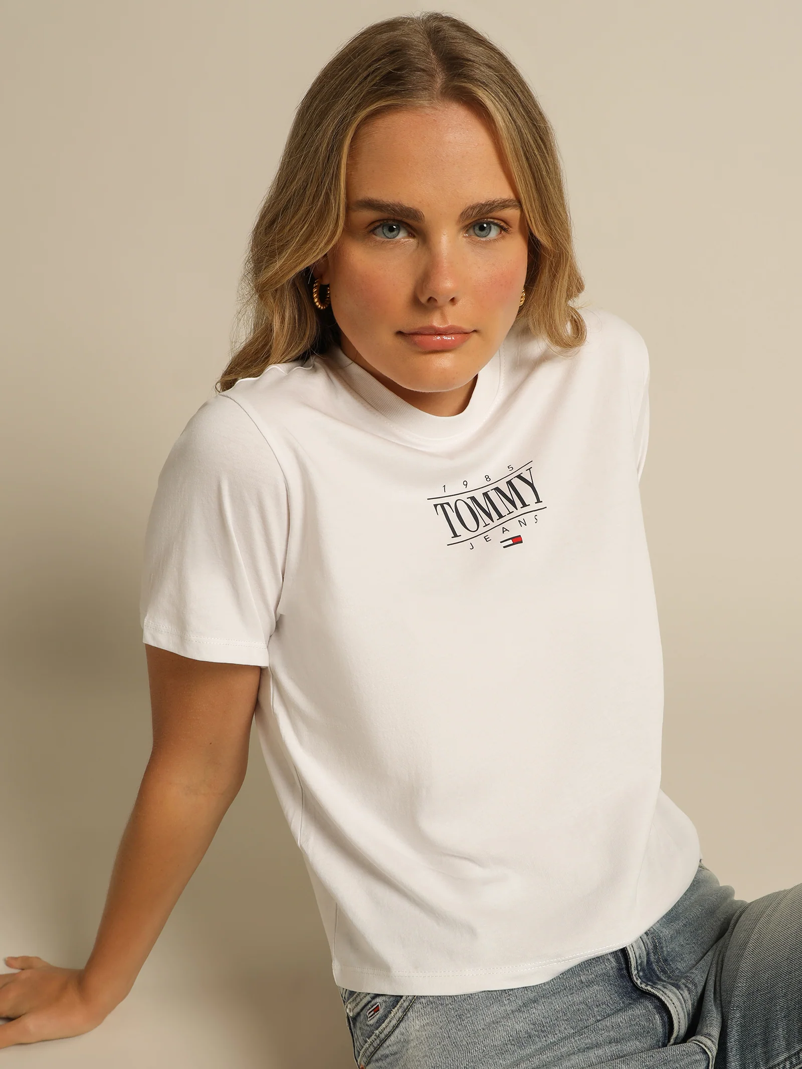 Essential Cropped Logo T-Shirt - Image 2