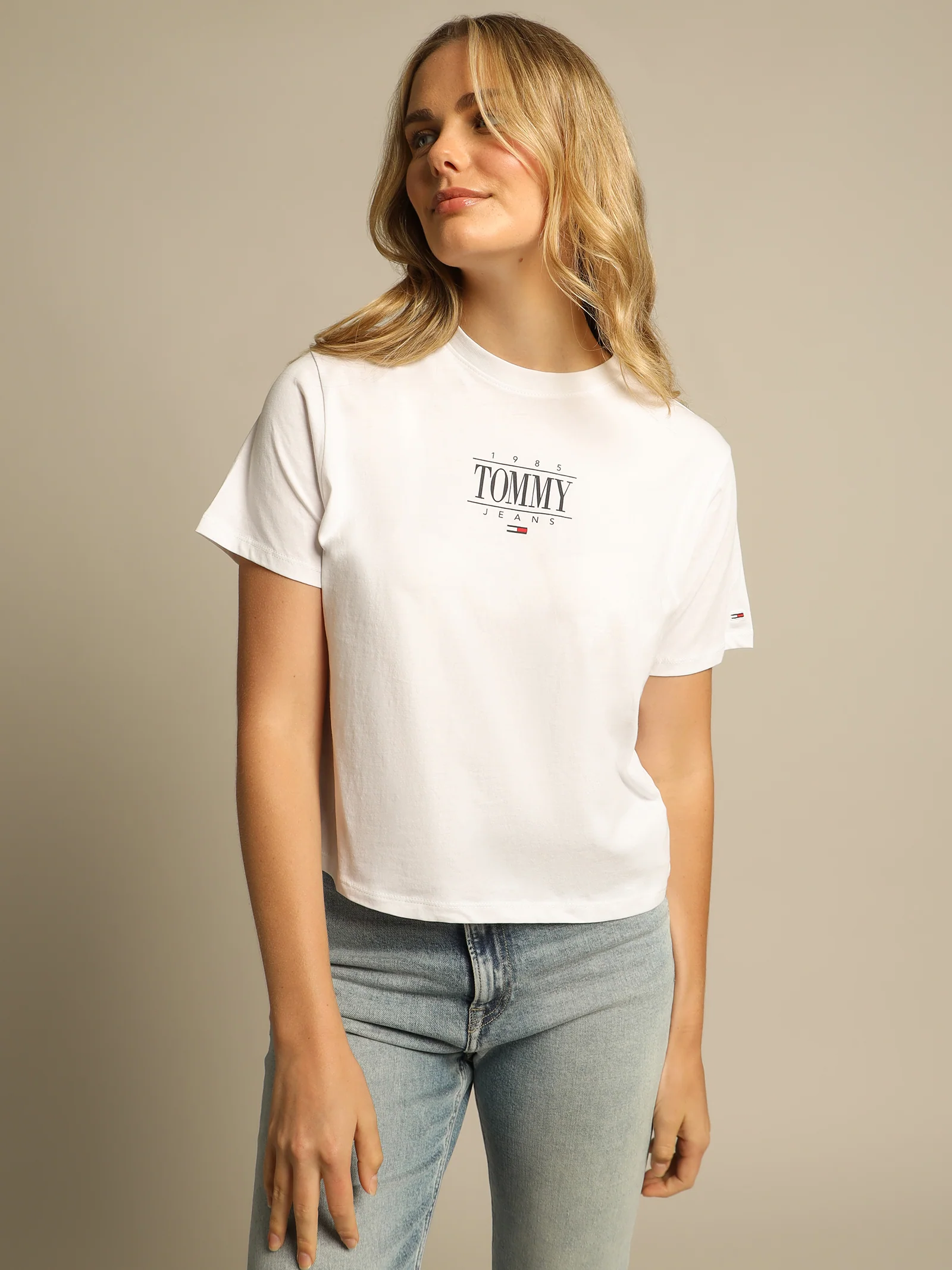 Essential Cropped Logo T-Shirt - Image 3