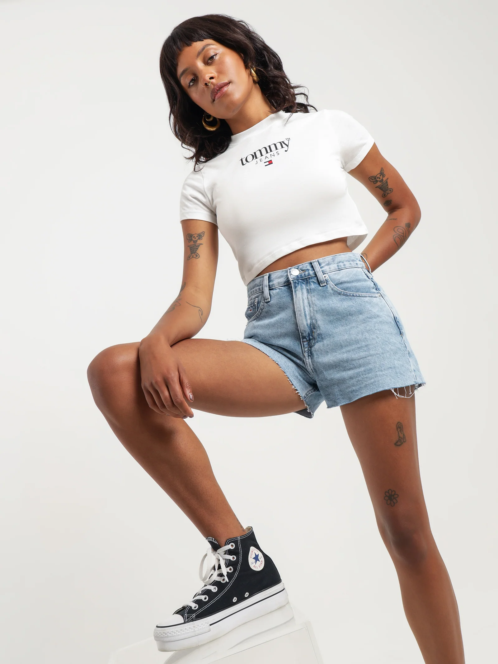 Essential Logo Baby Crop - Image 4