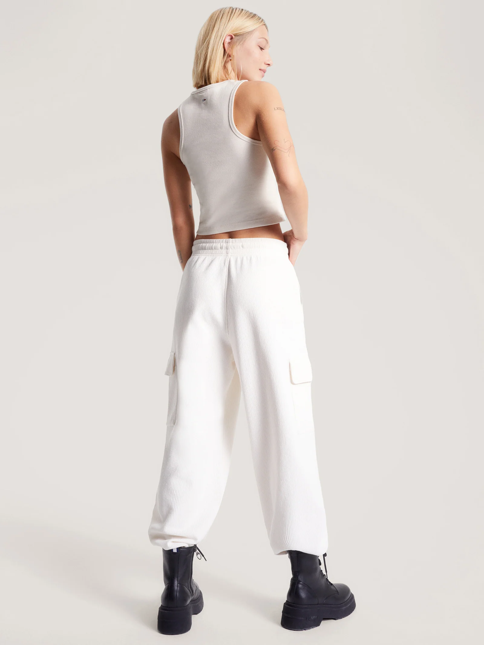 Essential Logo Slim-Fit Tank Top - Image 4