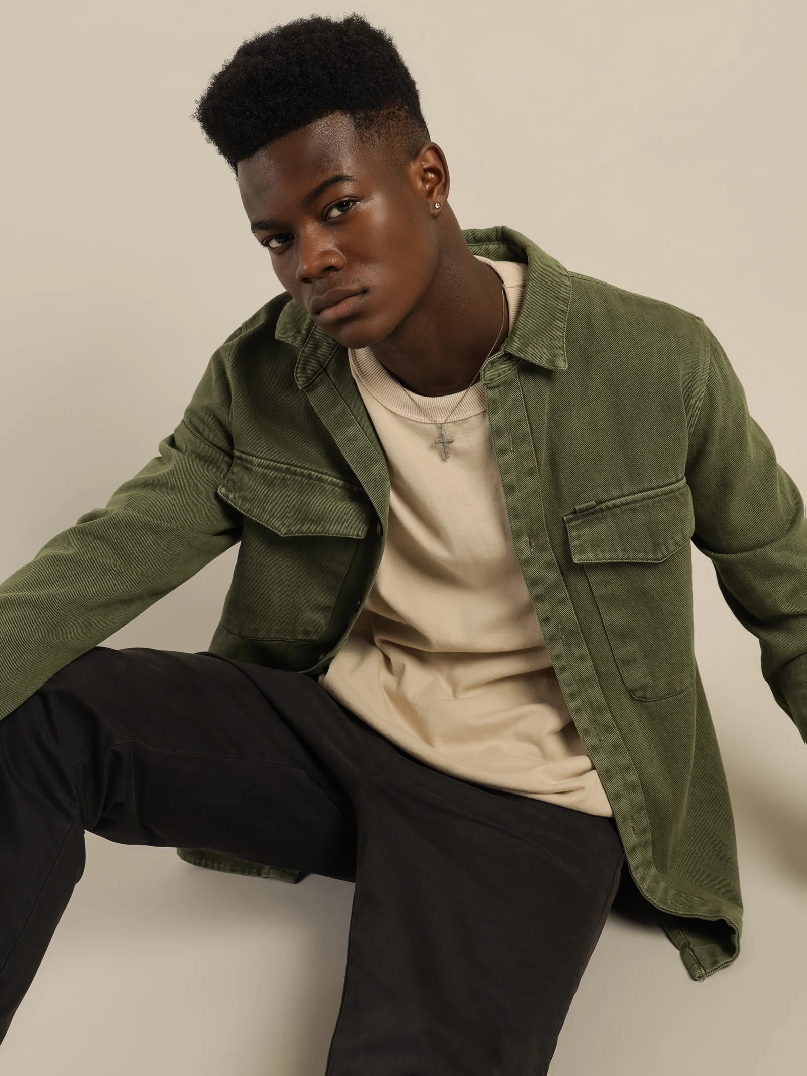Essential Overshirt - Image 4