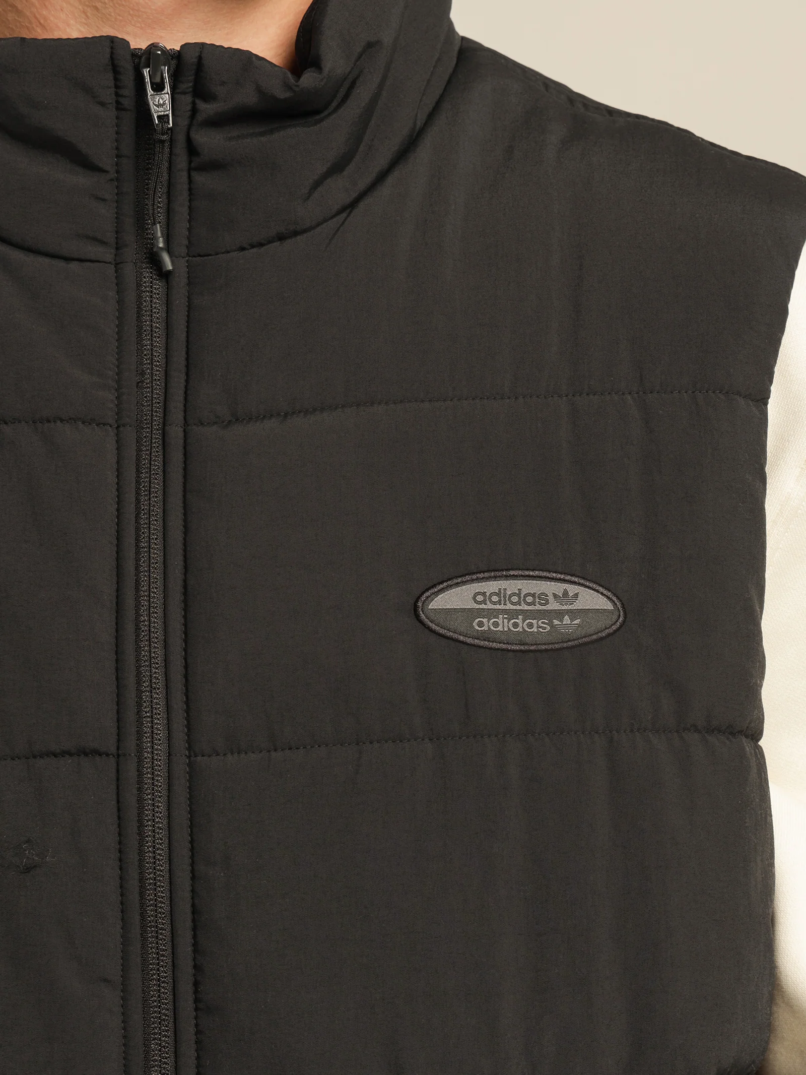 Essential R.Y.V Vest - Image 6