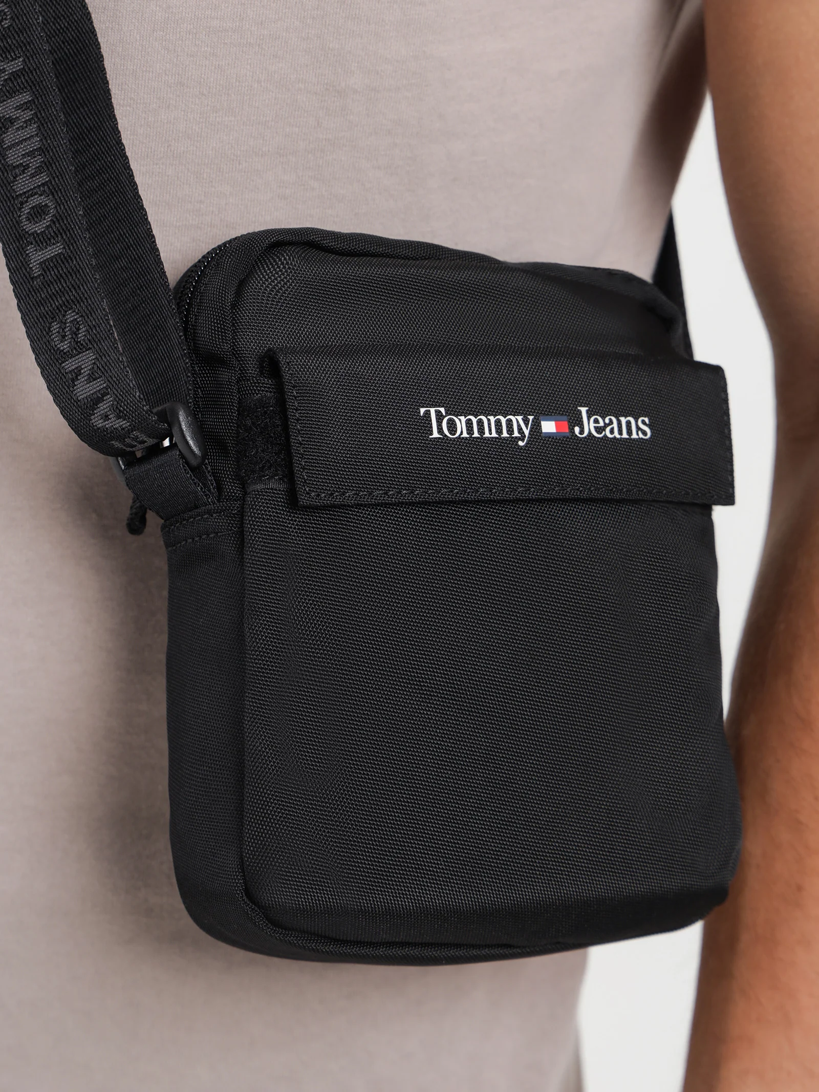 Essential Reporter Bag - Image 7