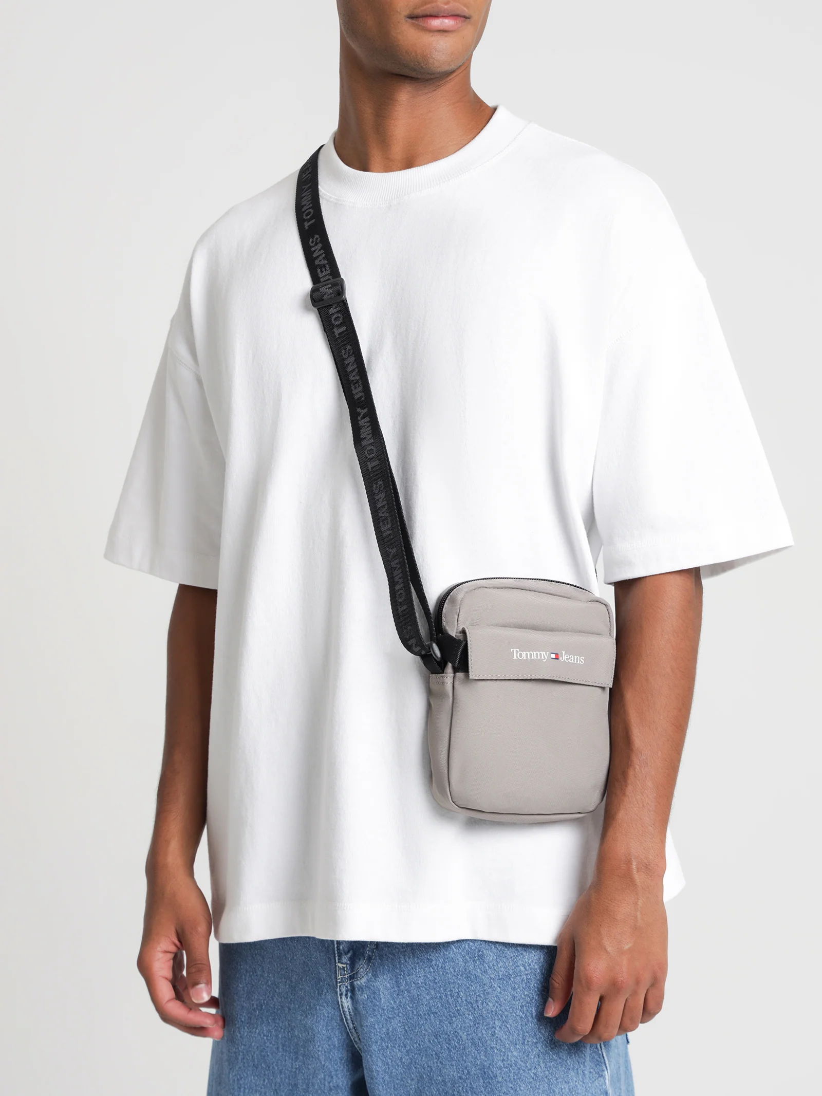 Essential Reporter Bag - Image 2