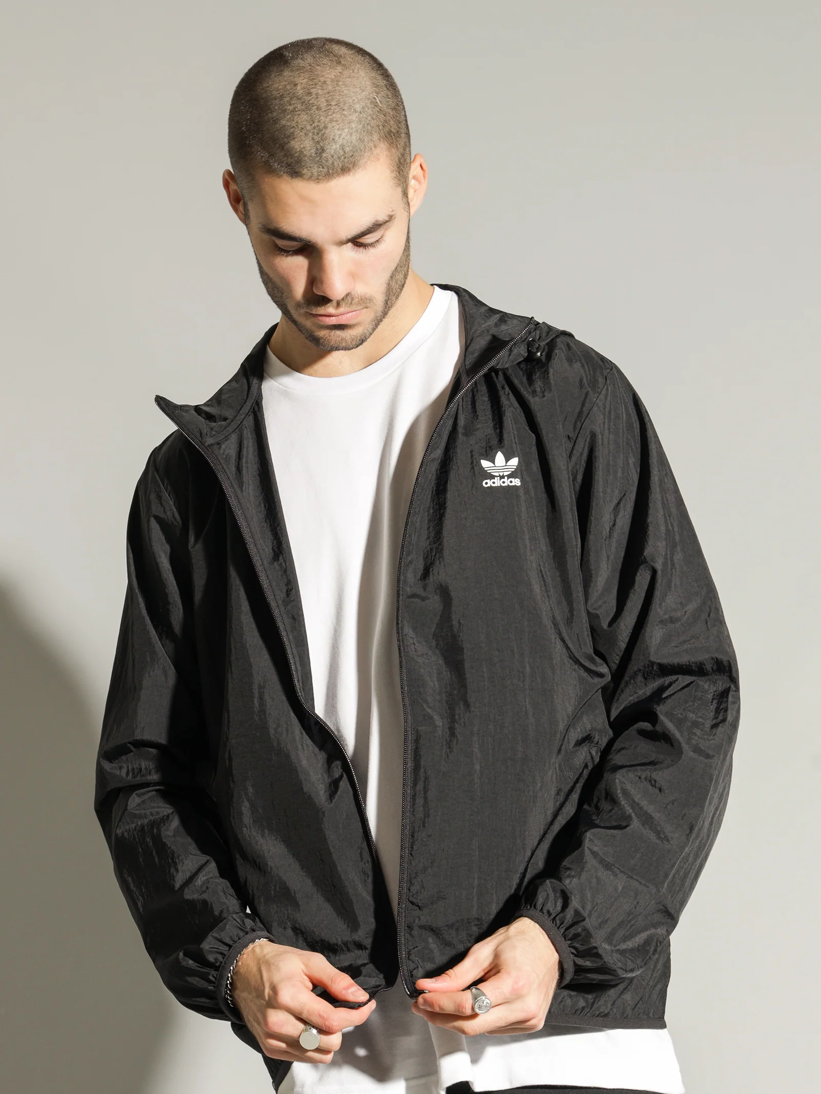 Essential Windbreaker - Image 4