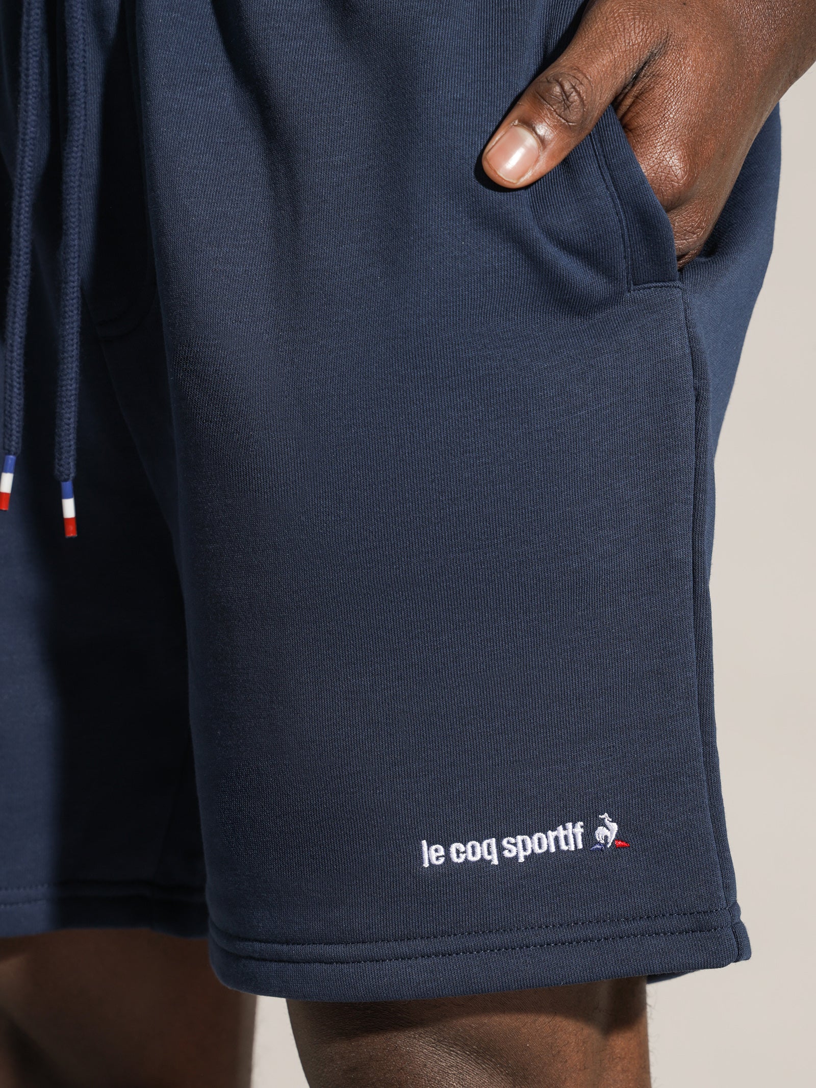 Essentiel Embroidered Shorts - Image 5