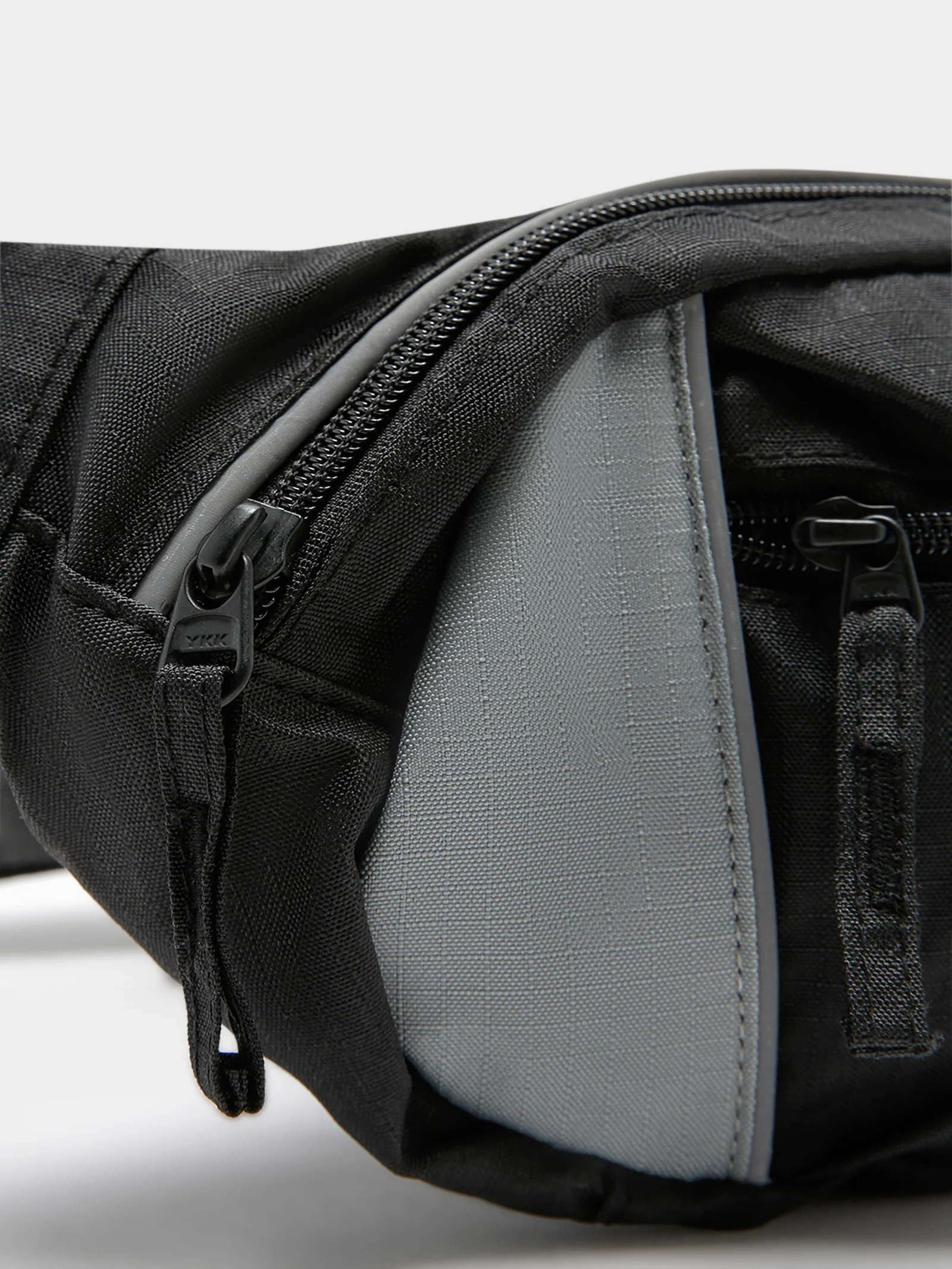 Explore Core Hip Bag - Image 4