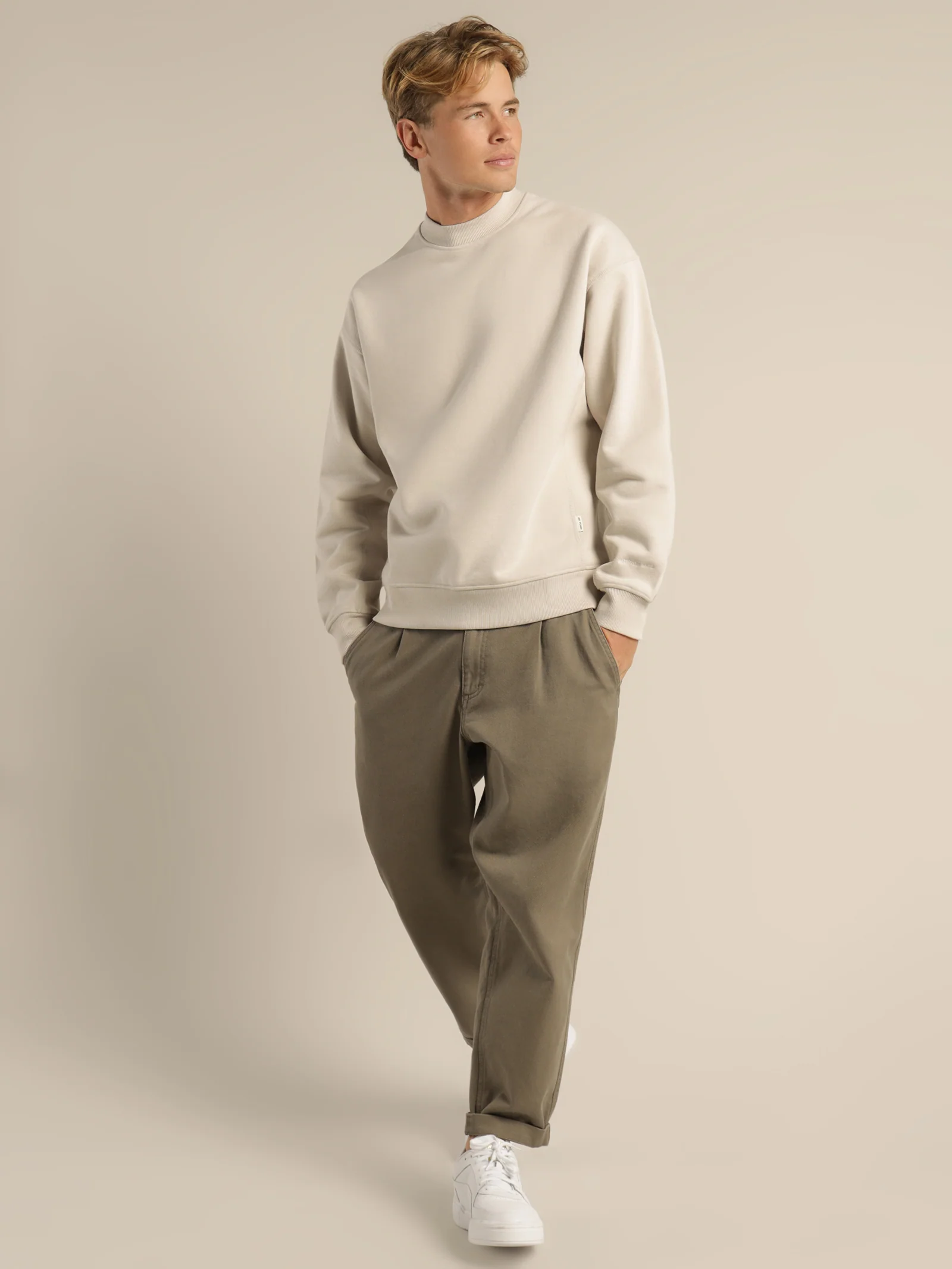 Fabian Crew Sweater - Image 4