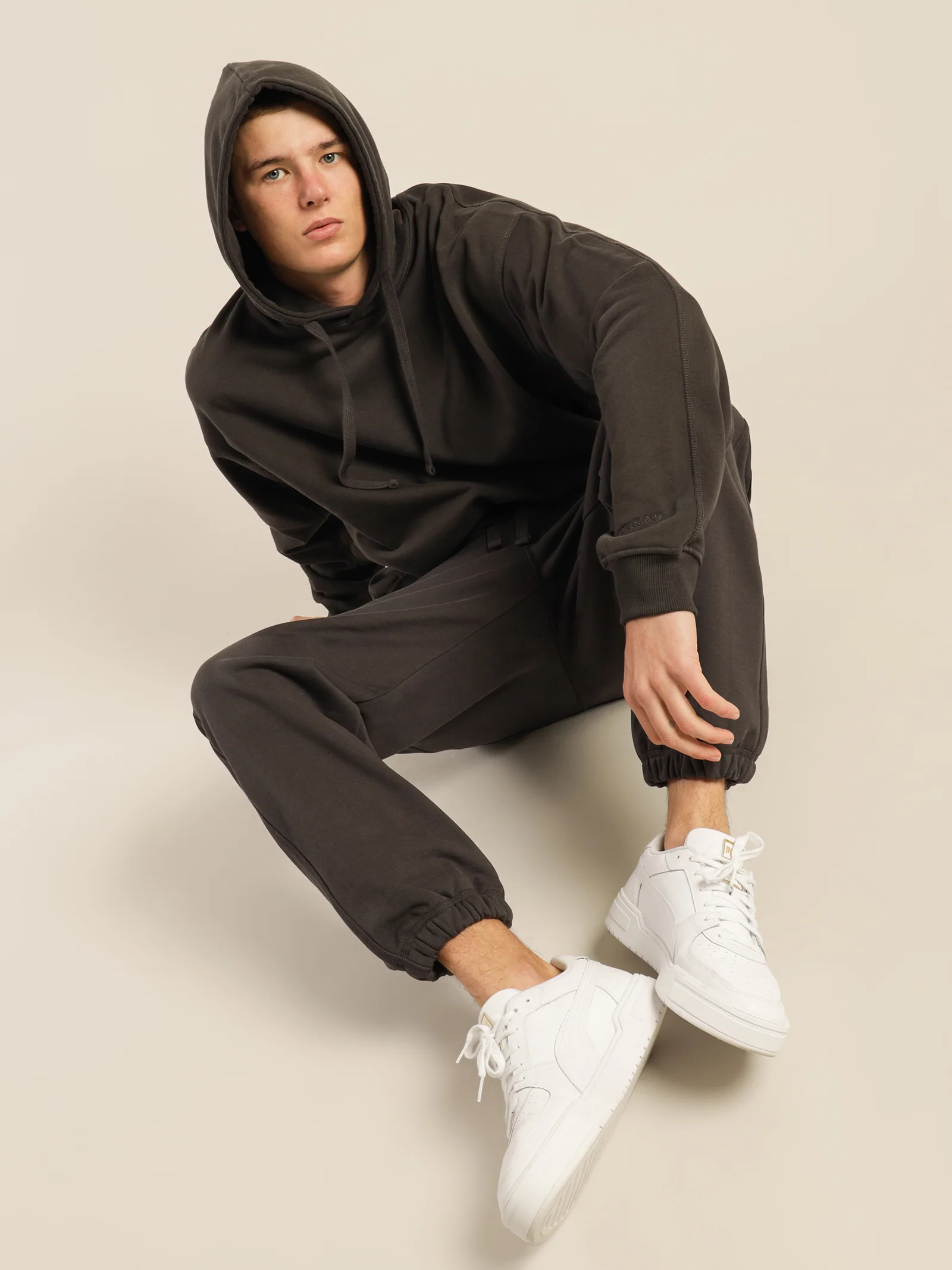 Fabian Hooded Sweater - Image 2