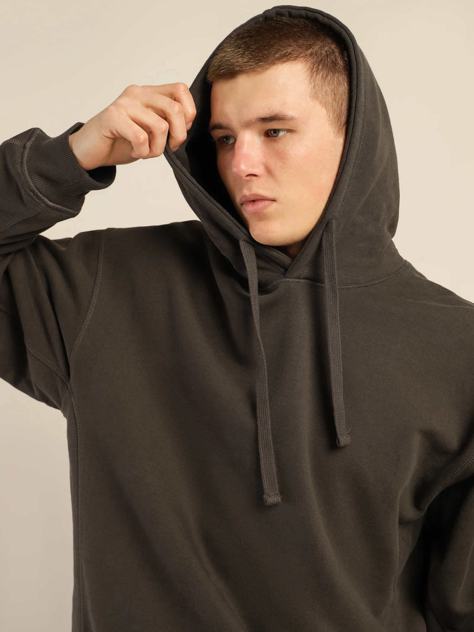 Fabian Hooded Sweater - Image 6