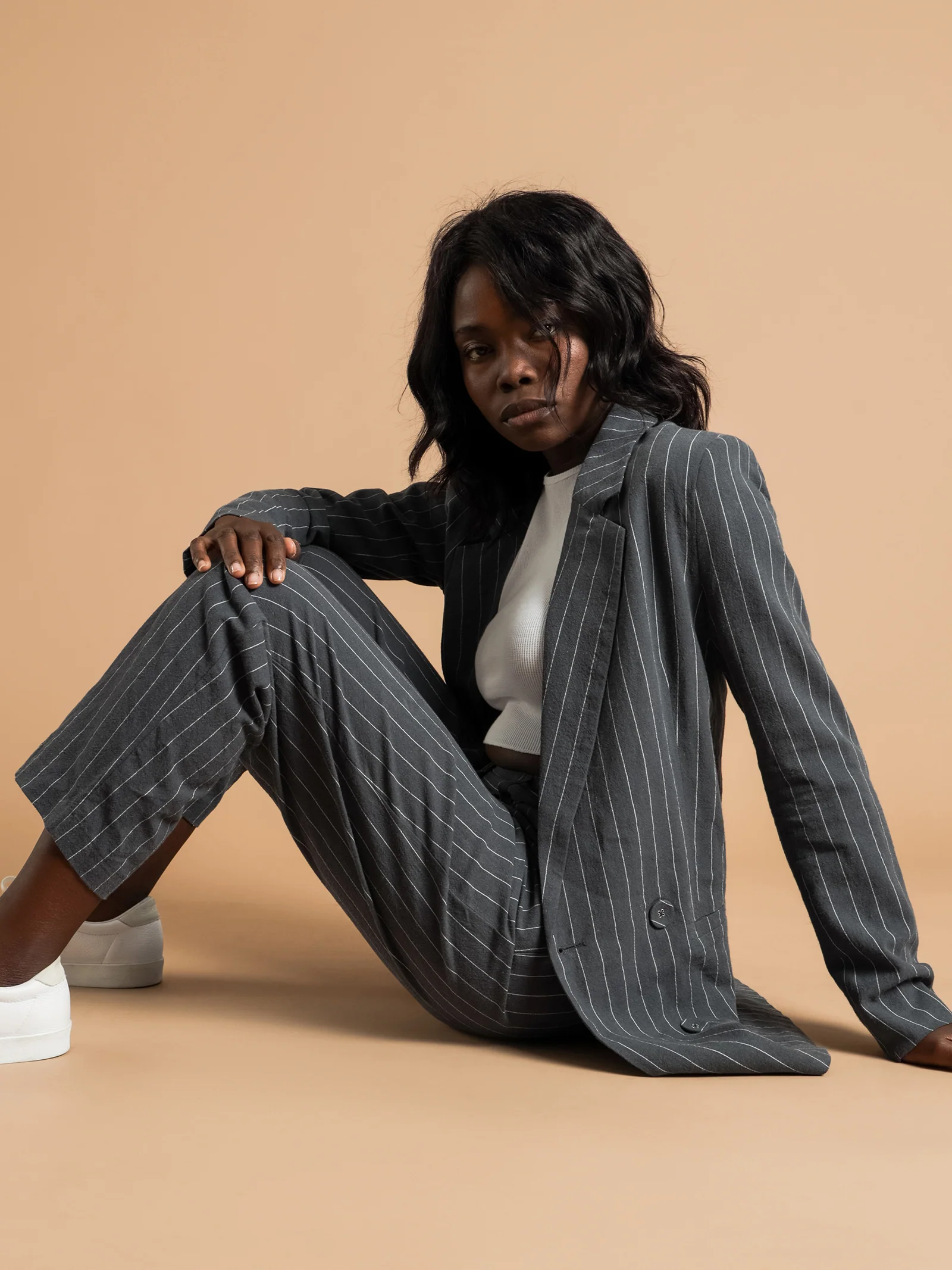 Finley Pinstripe Linen Blazer - Image 2