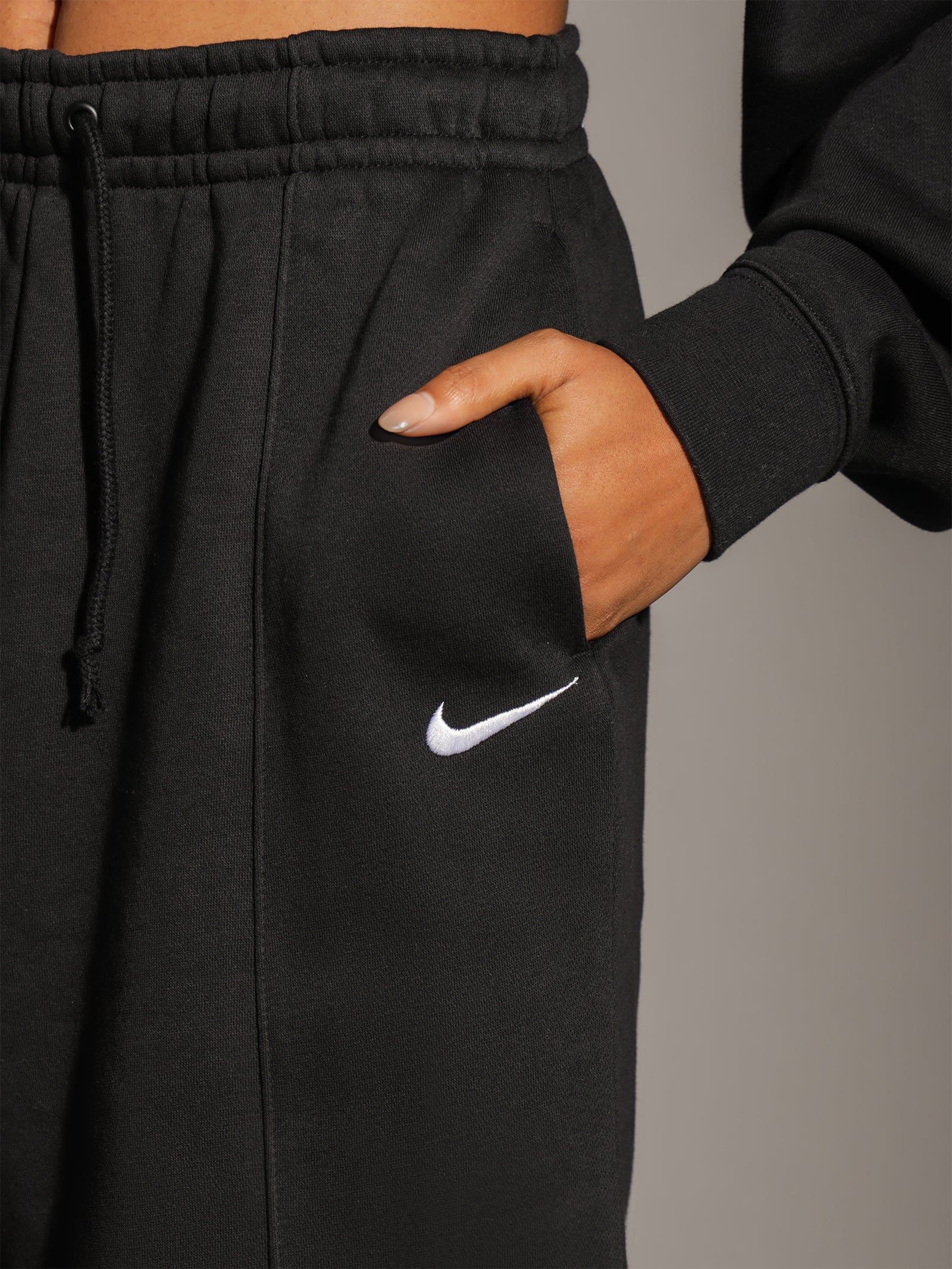Fleece High Rise Shorts - Image 3