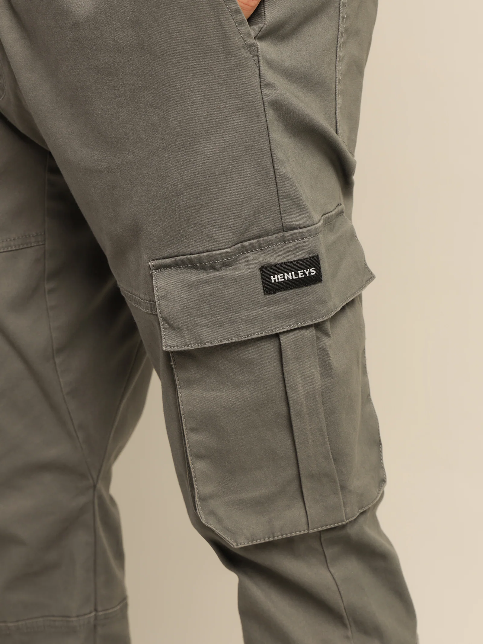 Formation Utility Jogger - Image 5