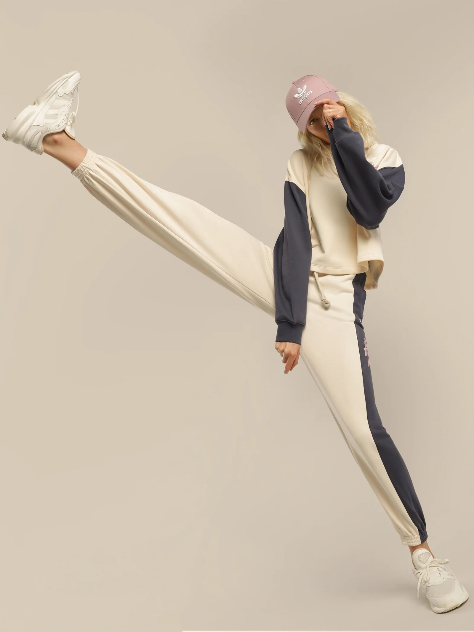 French Terry Trackpants - Image 5