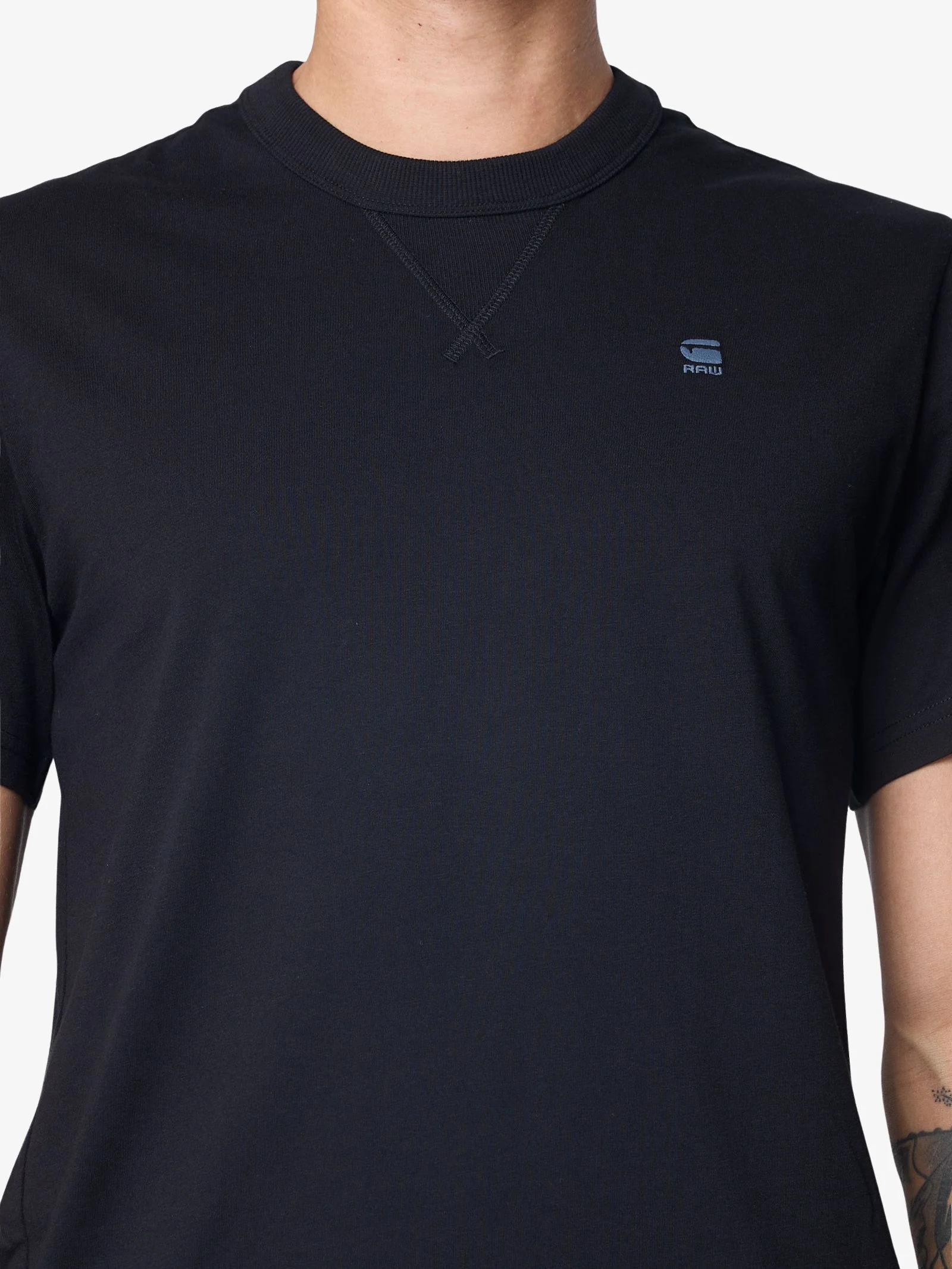 Nifous T-Shirt - Image 4